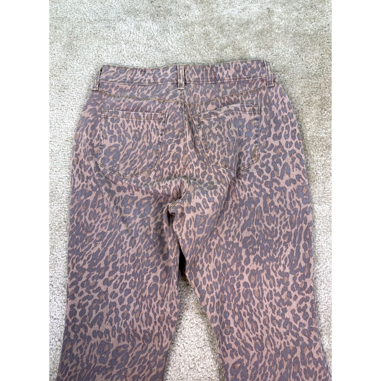 Style & Co Style & Co Women Skinny Jeans Leopard Print Brown Size 4 Stretch Curvy-Fit Size 27" / US 4 / IT 40 - 5 Thumbnail