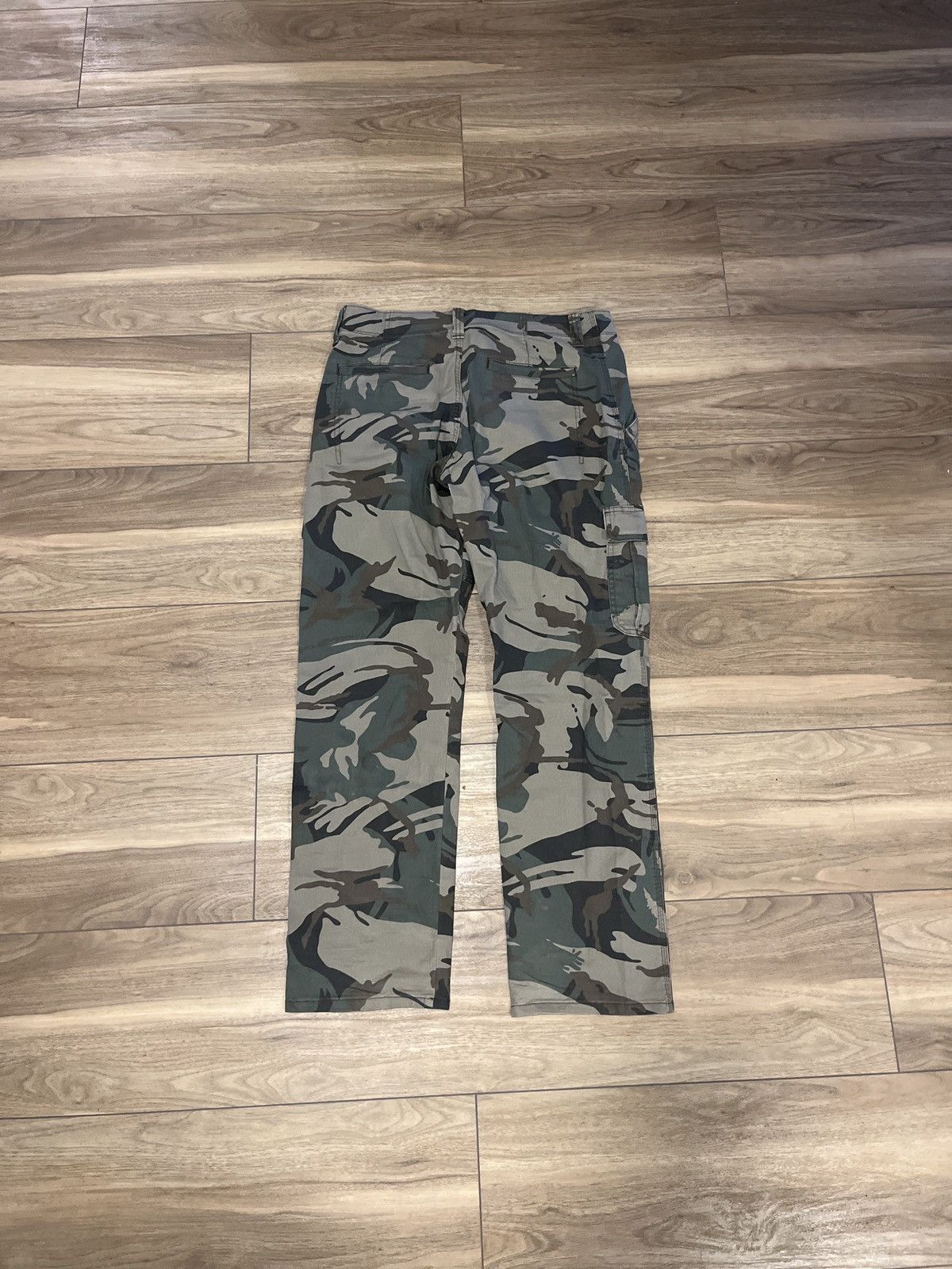 Wrangler camo wranglers Size US 32 / EU 48 - 2 Thumbnail