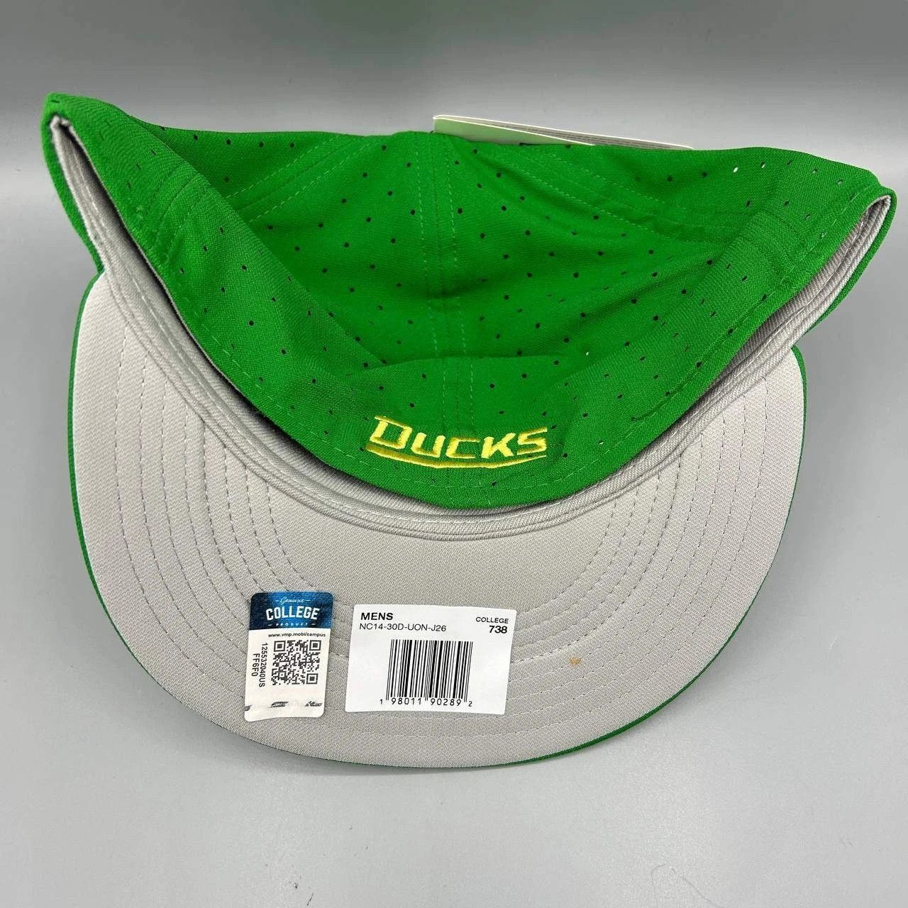 Nike Oregon Ducks x Nike Pro Hat Men 7 3/8 Dri-Fit Fitted Cap New Size ONE SIZE - 7 Thumbnail