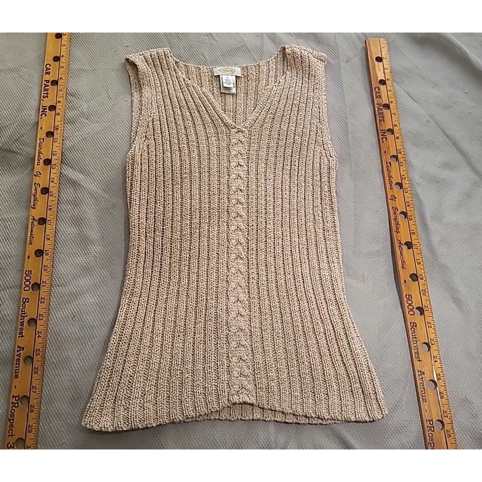 Talbots VINTAGE Talbots Sweater Womens Medium Beige Cream Sleeveless V-Neck Cable Knit Top Size M / US 6-8 / IT 42-44 - 2 Thumbnail