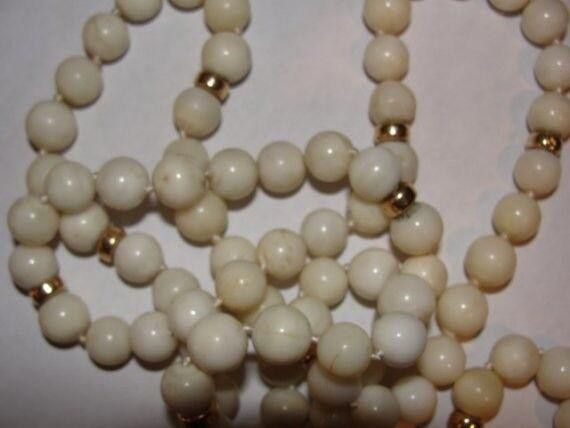 Designer Angel Skin Coral Flapper Bead Necklace Opera Style Size ONE SIZE - 4 Thumbnail