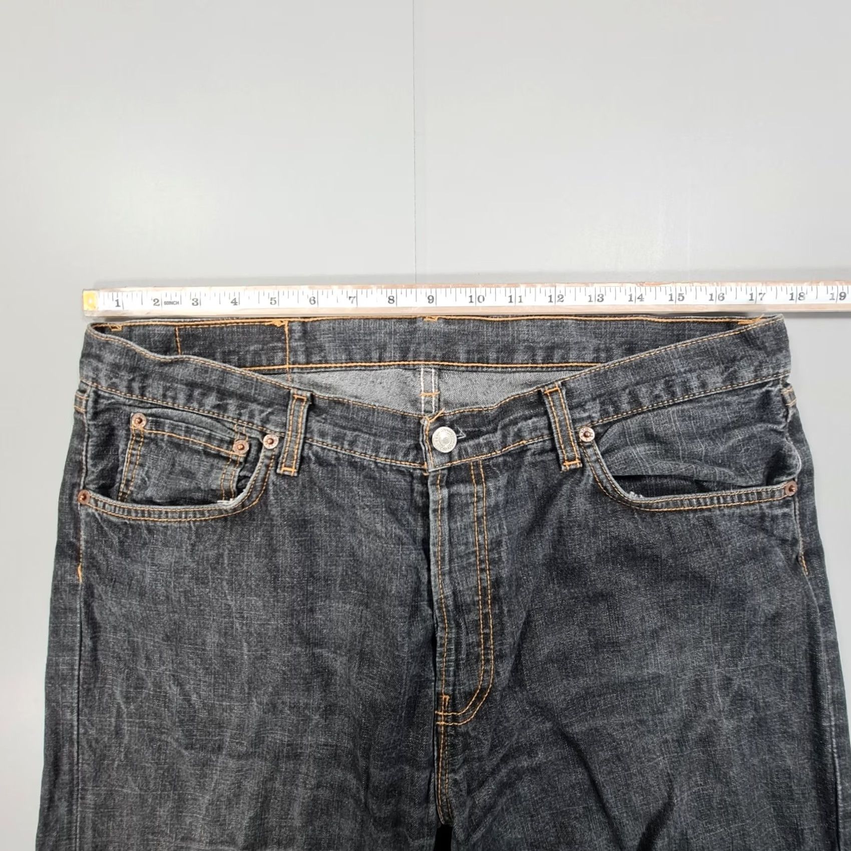Levi's VINTAGE Levi's 501 Jeans Grey W36 L30 Regular Straight 90s Made in Spain Mens Size US 36 / EU 52 - 4 Thumbnail