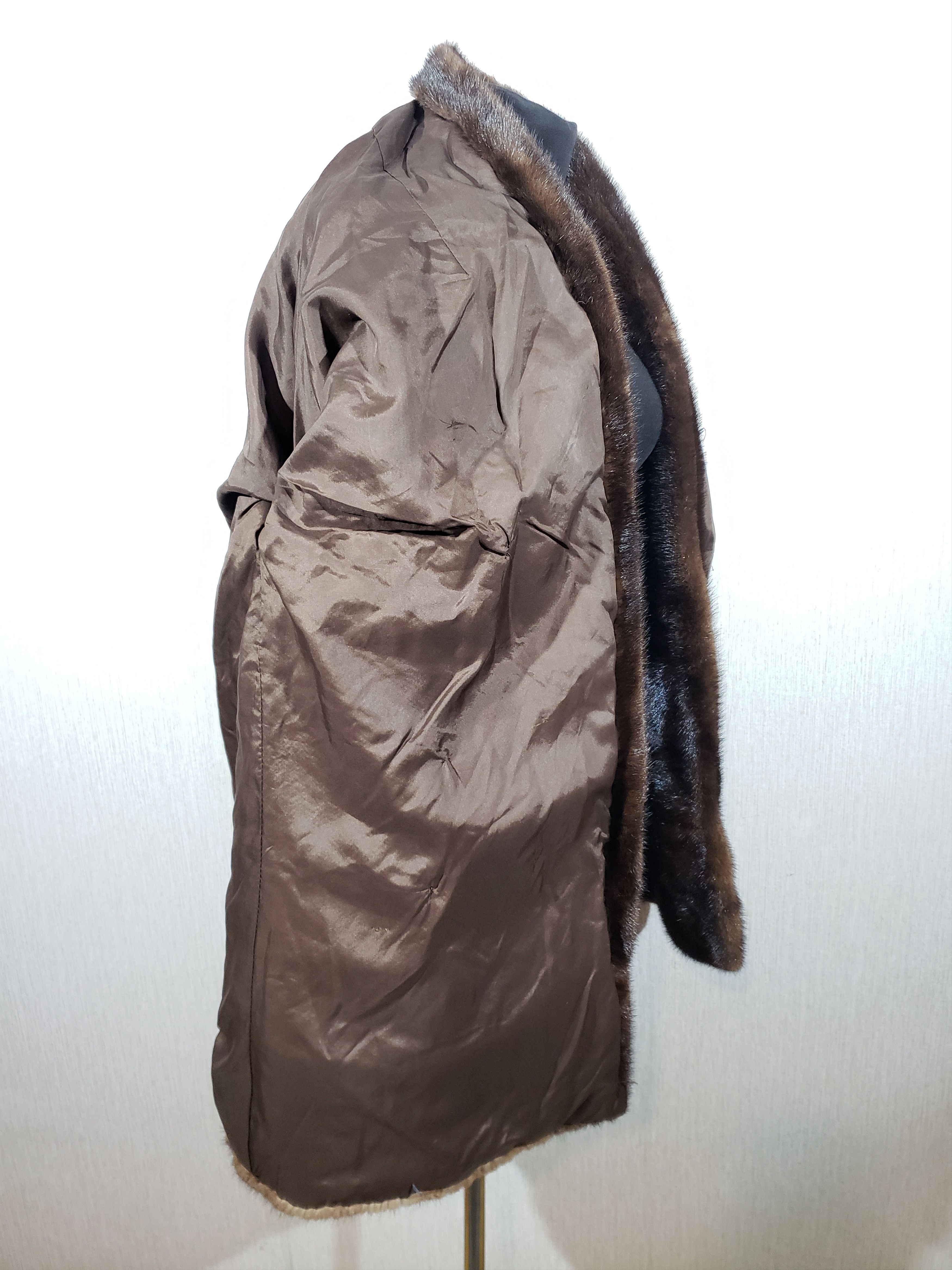 Other Stylish women's mink coat. Size XXL / US 16-18 / IT 52-54 - 7 Thumbnail