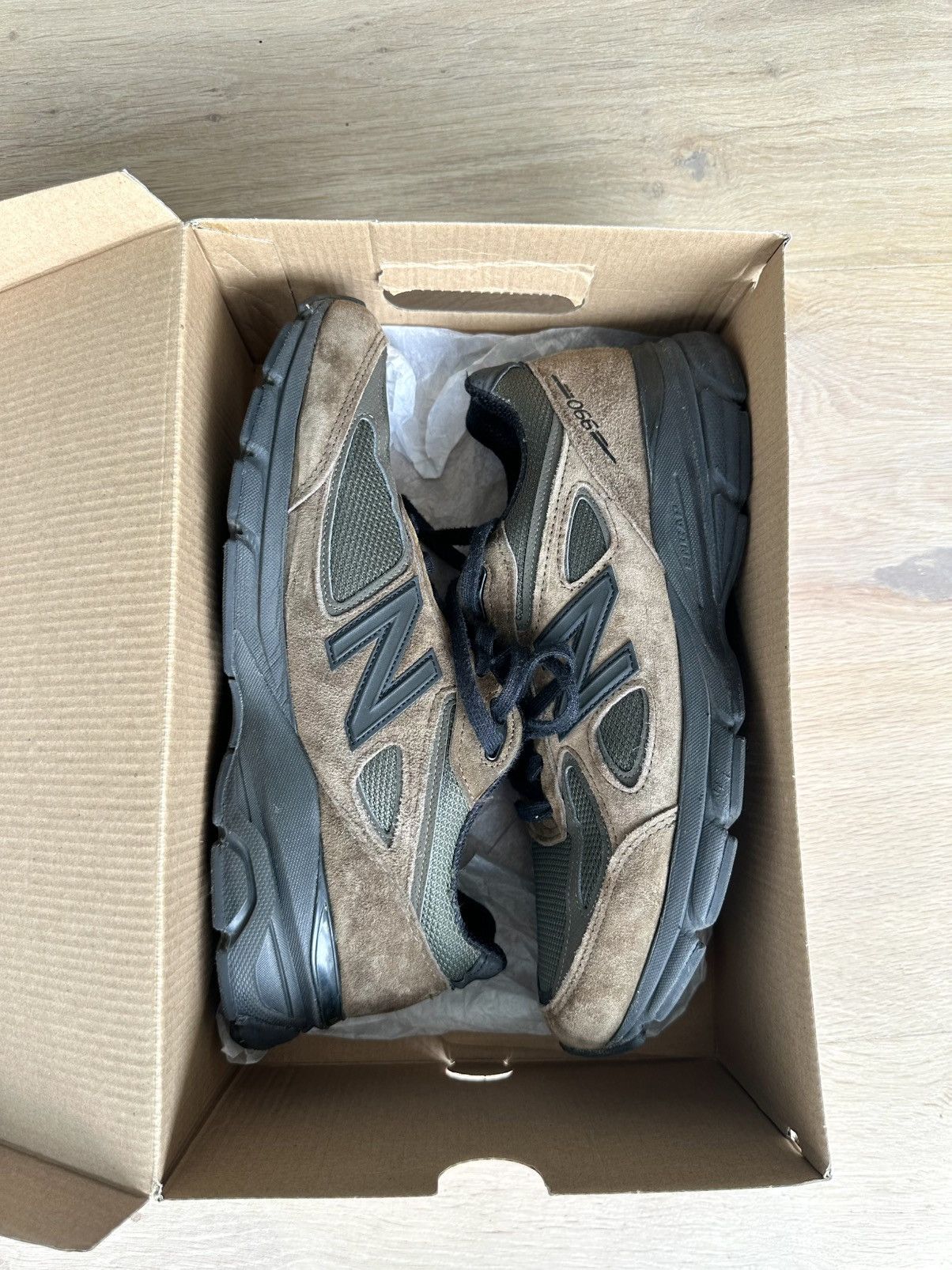 New Balance New Balance 990v4 Military Green UK10 Size US 10.5 / EU 43-44 - 8 Thumbnail