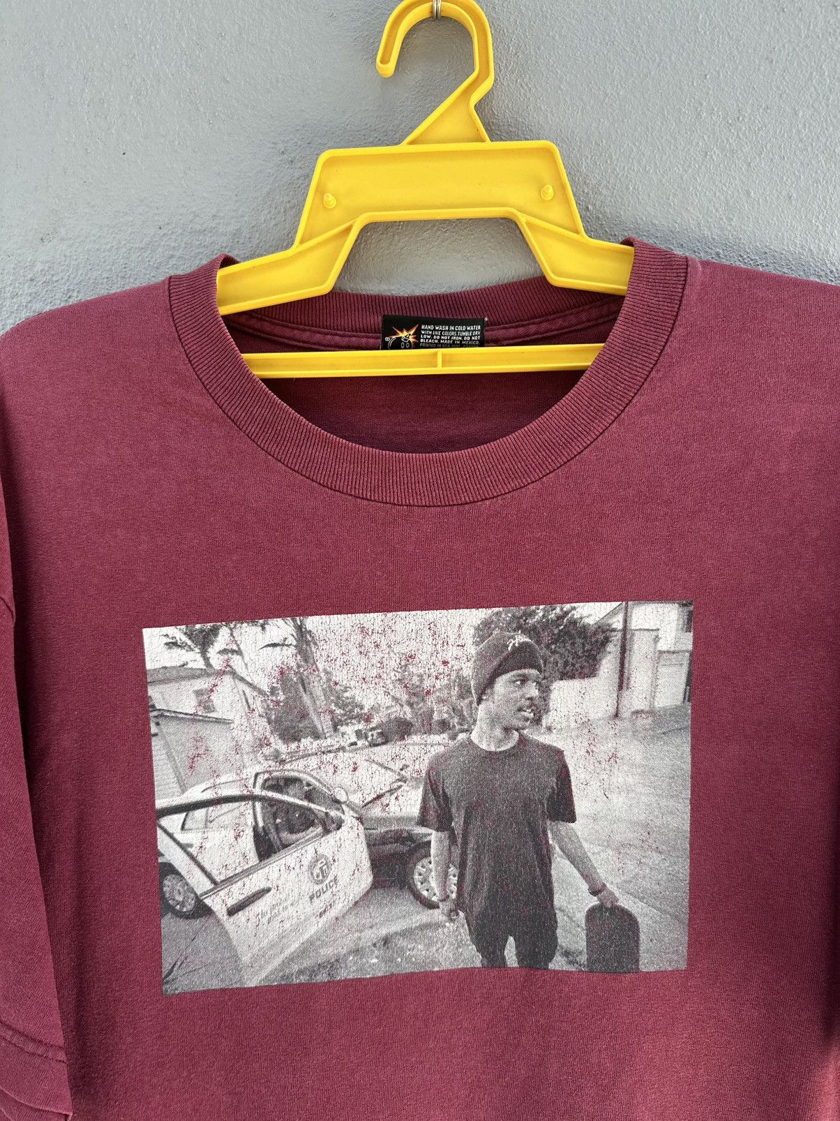 The Hundreds Thrashed Vintage The Hundreds Skateboard Police Faded Grunge Size US L / EU 52-54 / 3 - 2 Thumbnail