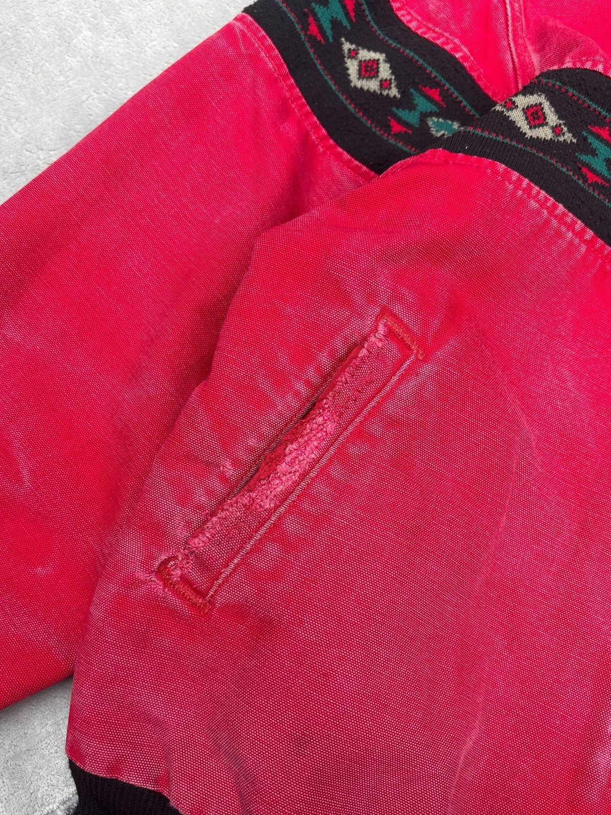 Carhartt × Vintage Carhartt J77 RED 1999 Santa Fe Aztec Southwest Jacket Size US L / EU 52-54 / 3 - 6 Thumbnail