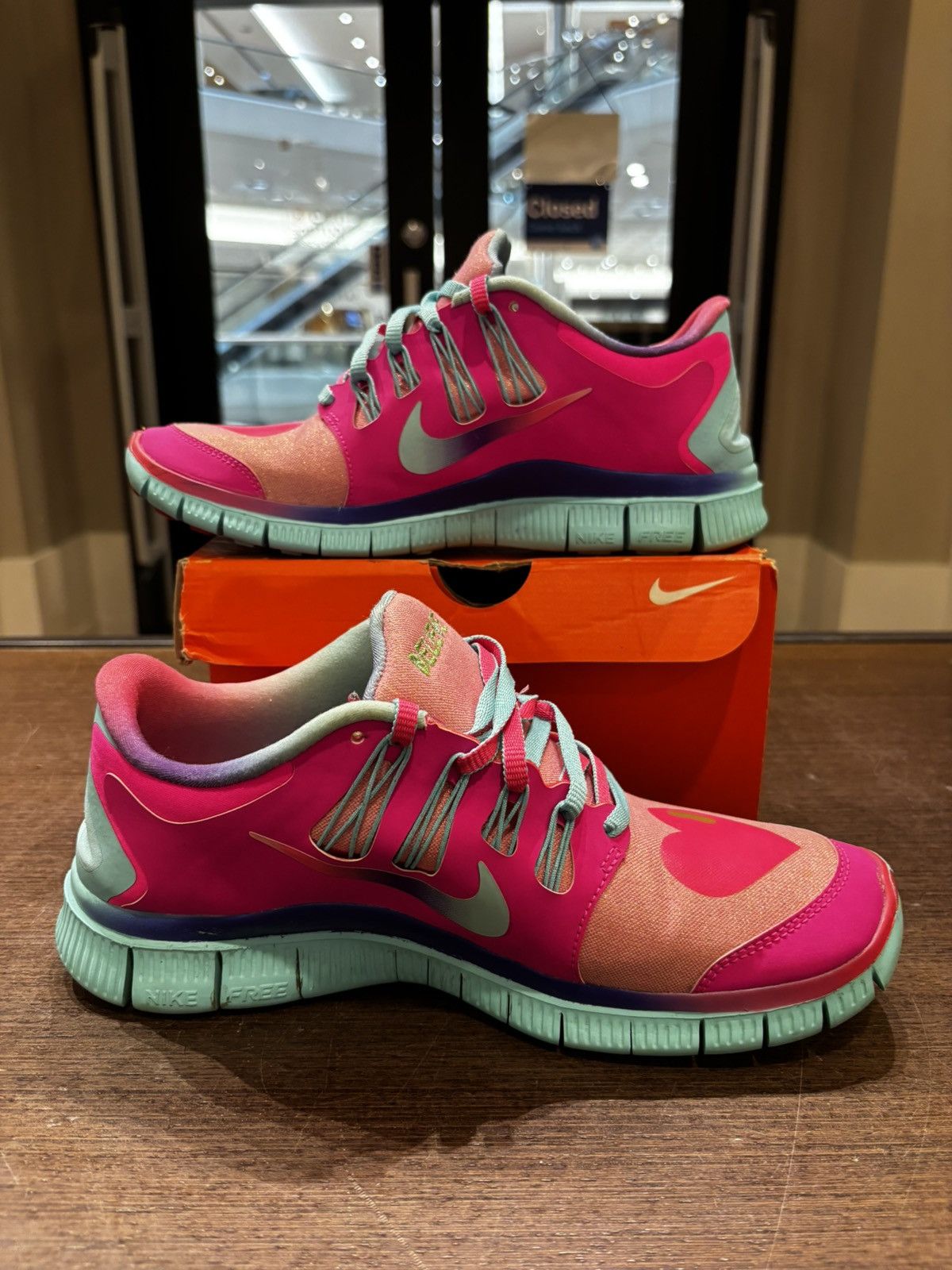 Nike Nike Free Run Doernbecher Size US 9.5 / IT 39.5 - 2 Thumbnail