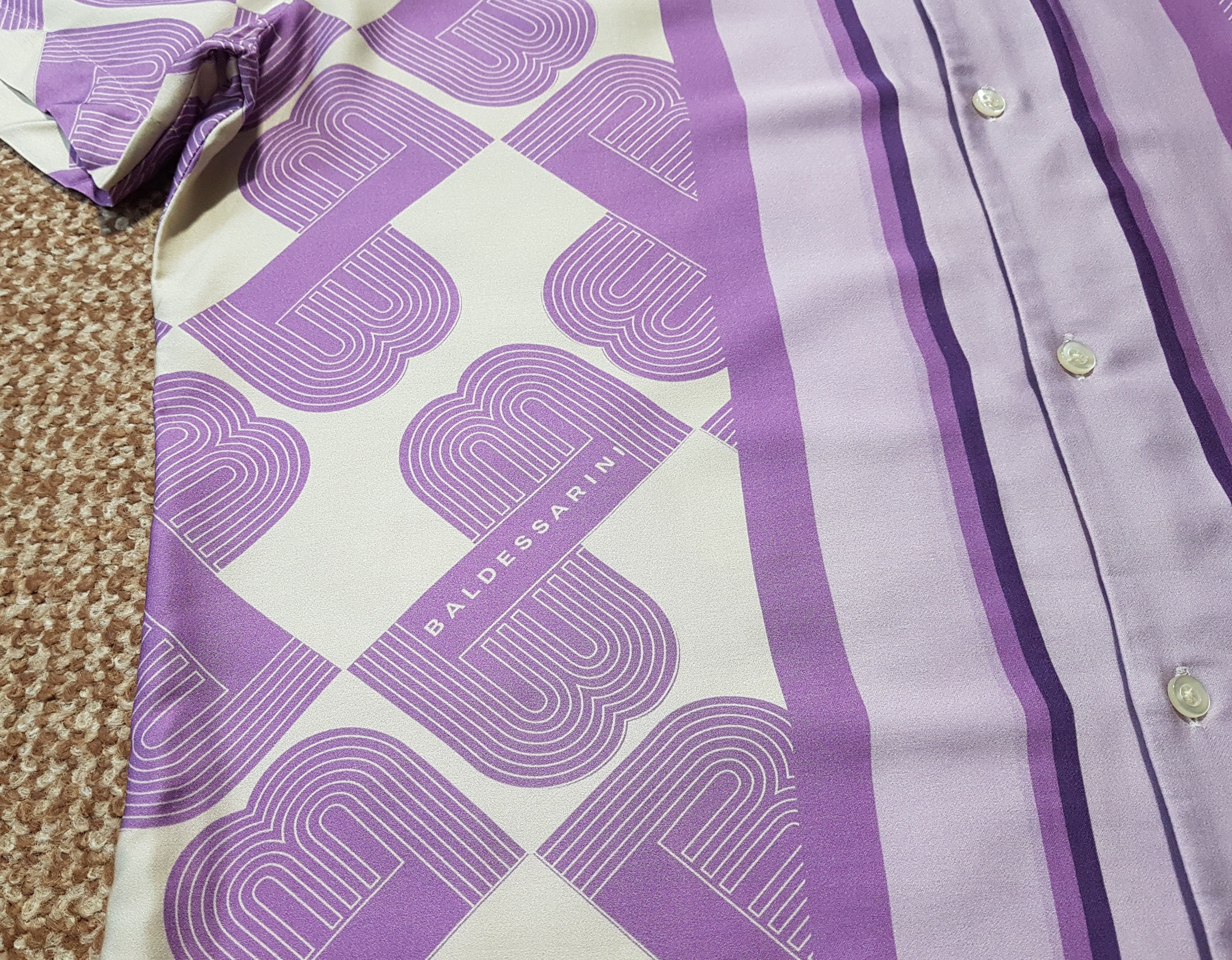 Baldessarini Baldessarini Monogram Shirt Button Up Viscose Short Sleeve L Size US L / EU 52-54 / 3 - 5 Thumbnail