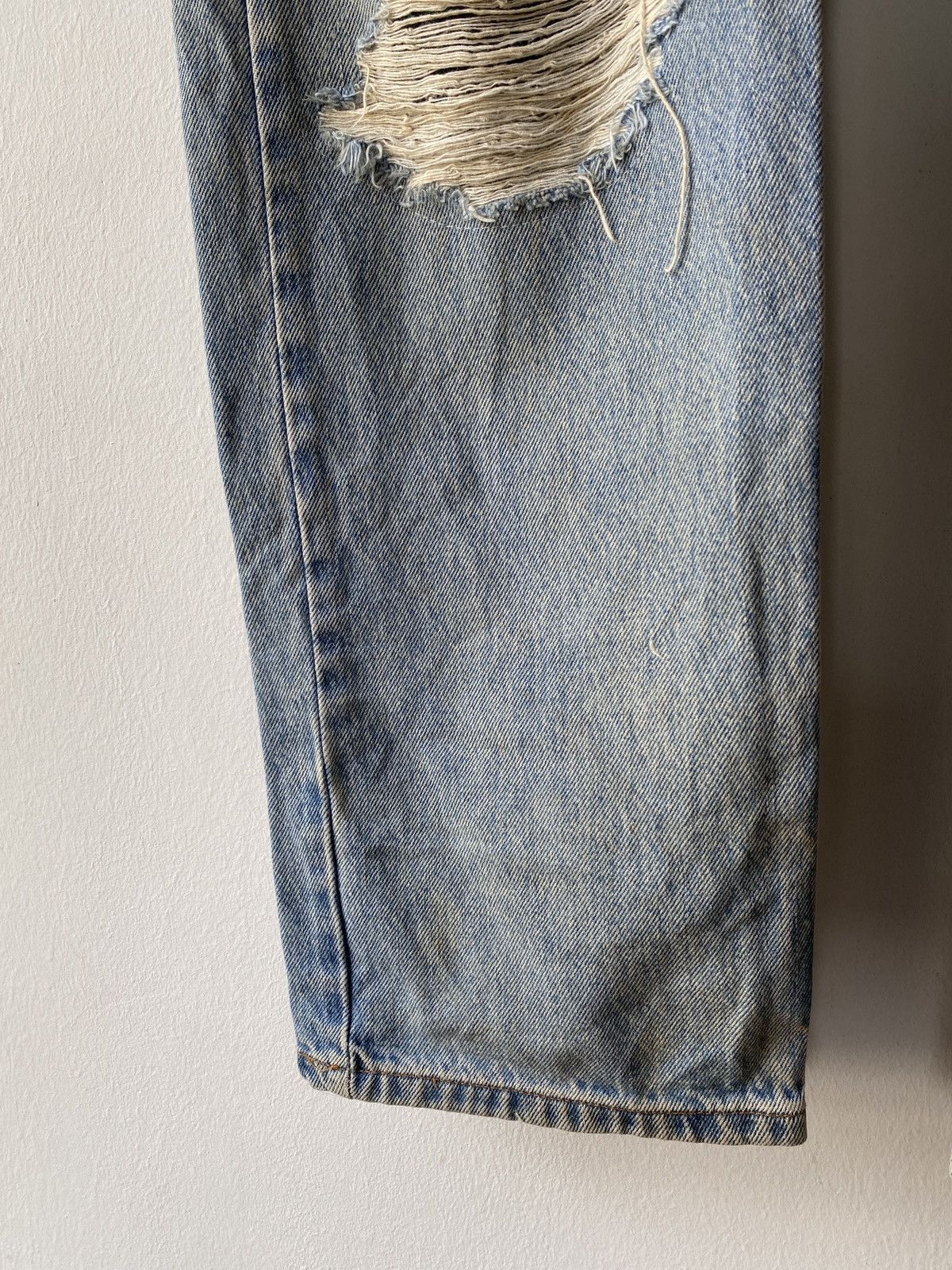 Levi's Vintage 90’s Levi’s 505 Distressed Denim Size US 32 / EU 48 - 4 Thumbnail