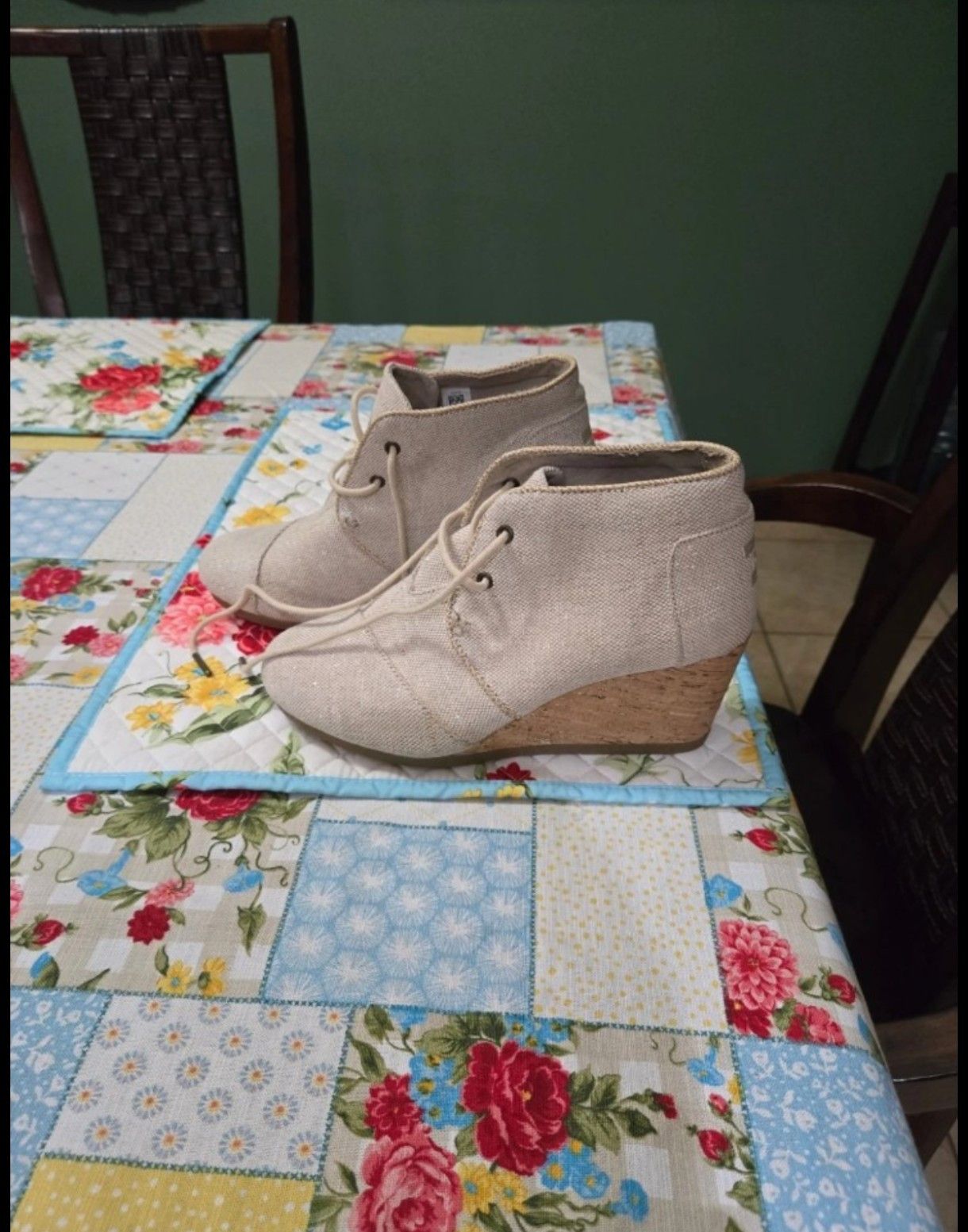 Toms TOMS Wedge Closed Toe Beige Canvas Booties Size Women's 7 Size US 7 / IT 37 - 4 Thumbnail
