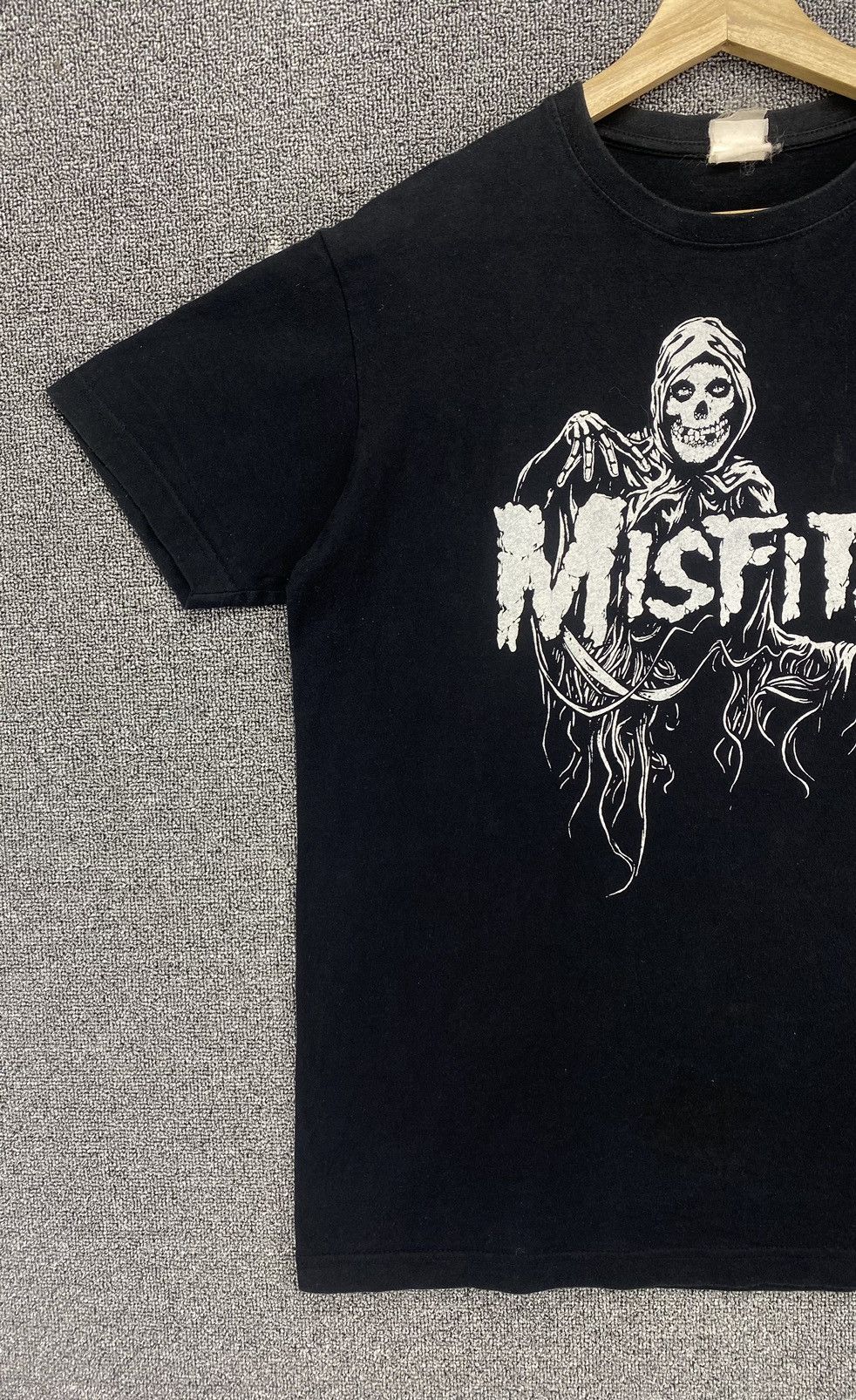 Band Tees Vintage Misfits Punk Rock Band Tees T Shirts Size US M / EU 48-50 / 2 - 4 Thumbnail