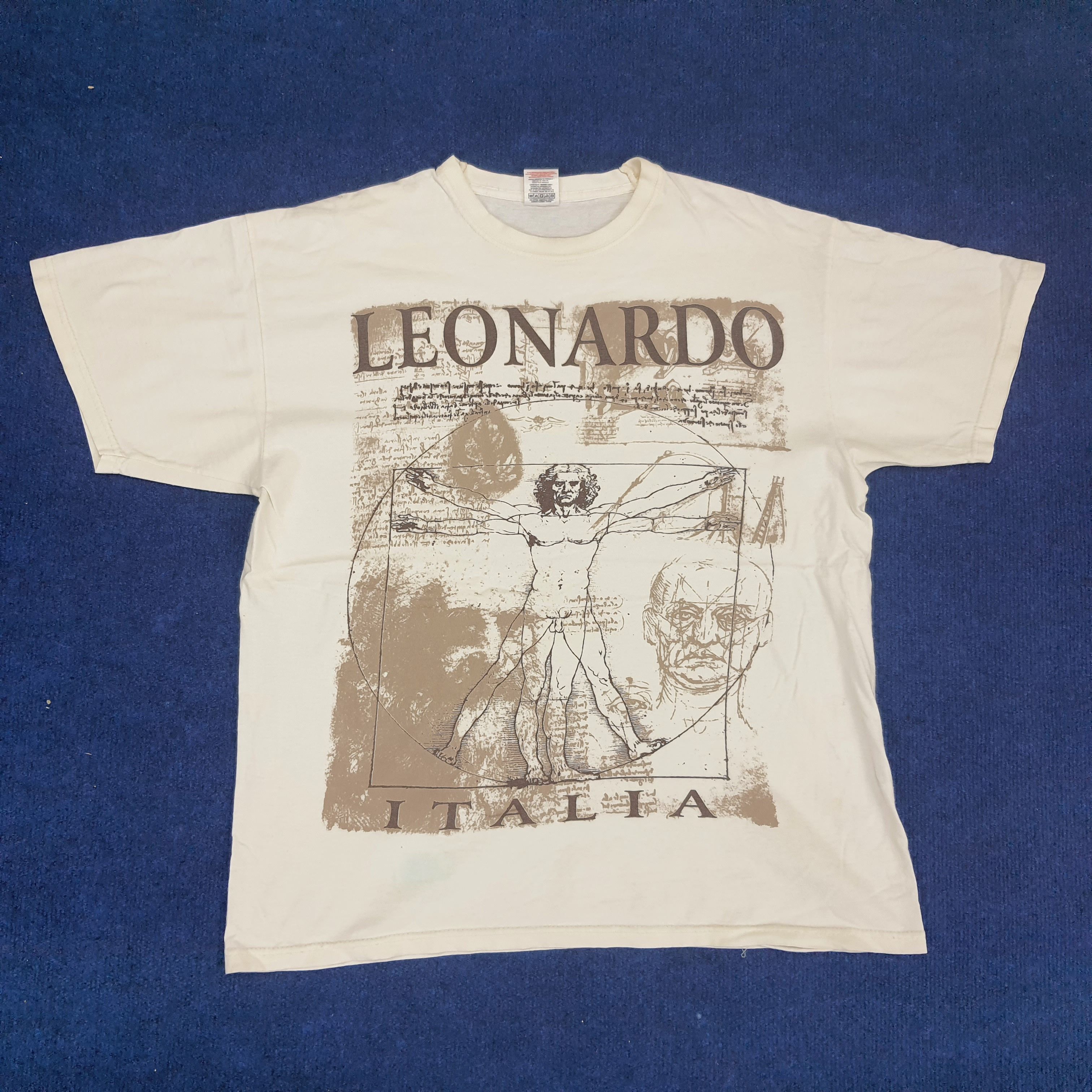 Vintage Vintage Leonardo Da Vinci Italia Vitruvian Man T-shirt Size US L / EU 52-54 / 3 - 1 Thumbnail