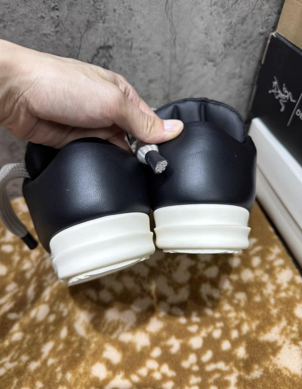 Rick Owens Rick Owens Main Line Jumbo Sneakers K37 Size US 5 / IT 35 - 5 Thumbnail