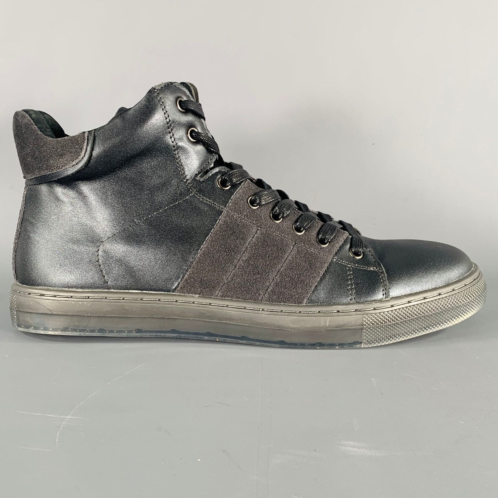 Badgley Mischka BADGLEY MISCHKA Size 10 Teddy Black Leather Sneakers Size US 10 / EU 43 - 2 Thumbnail