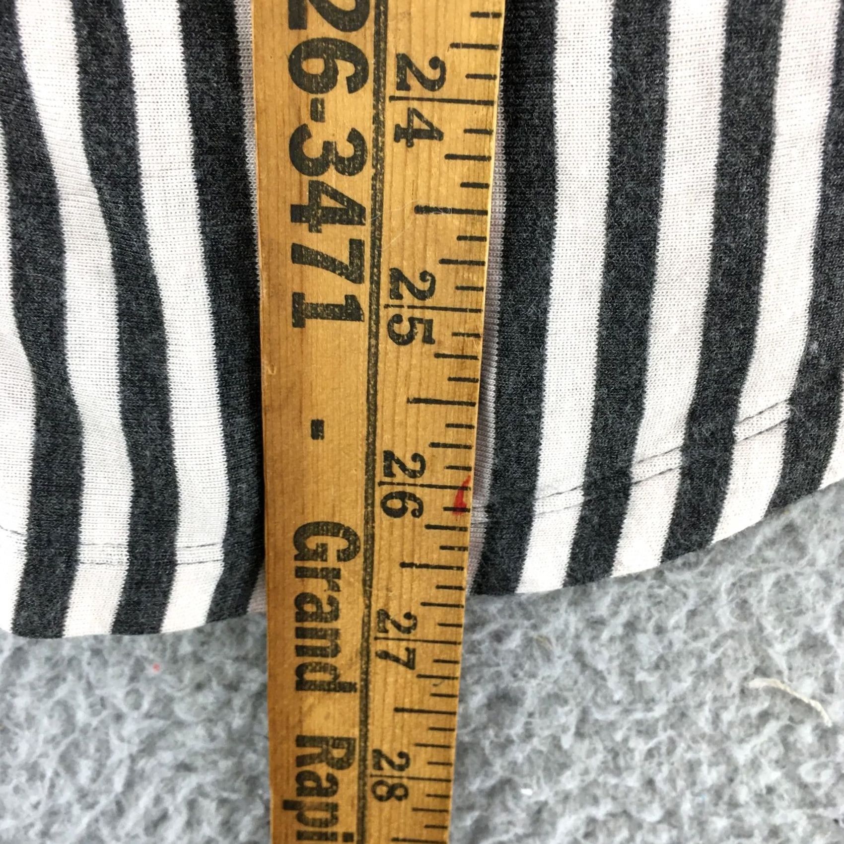 Vintage Cabi Tank Blouse Top XS Womens Striped Sleeveless Round Neck Gray White Casual Shirt Size XS / US 0-2 / IT 36-38 - 4 Thumbnail