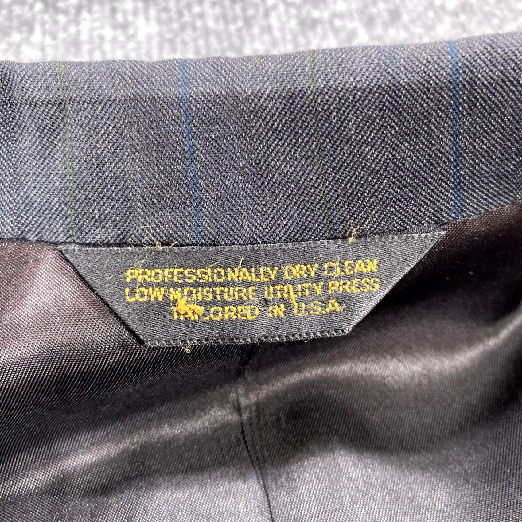 Vintage Nino Cerruti Suit Jacket Mens 44 Gray Wool Striped Double Breasted Italy Jacket/Coat One Piece? 2 Piece? Size 44R - 4 Thumbnail