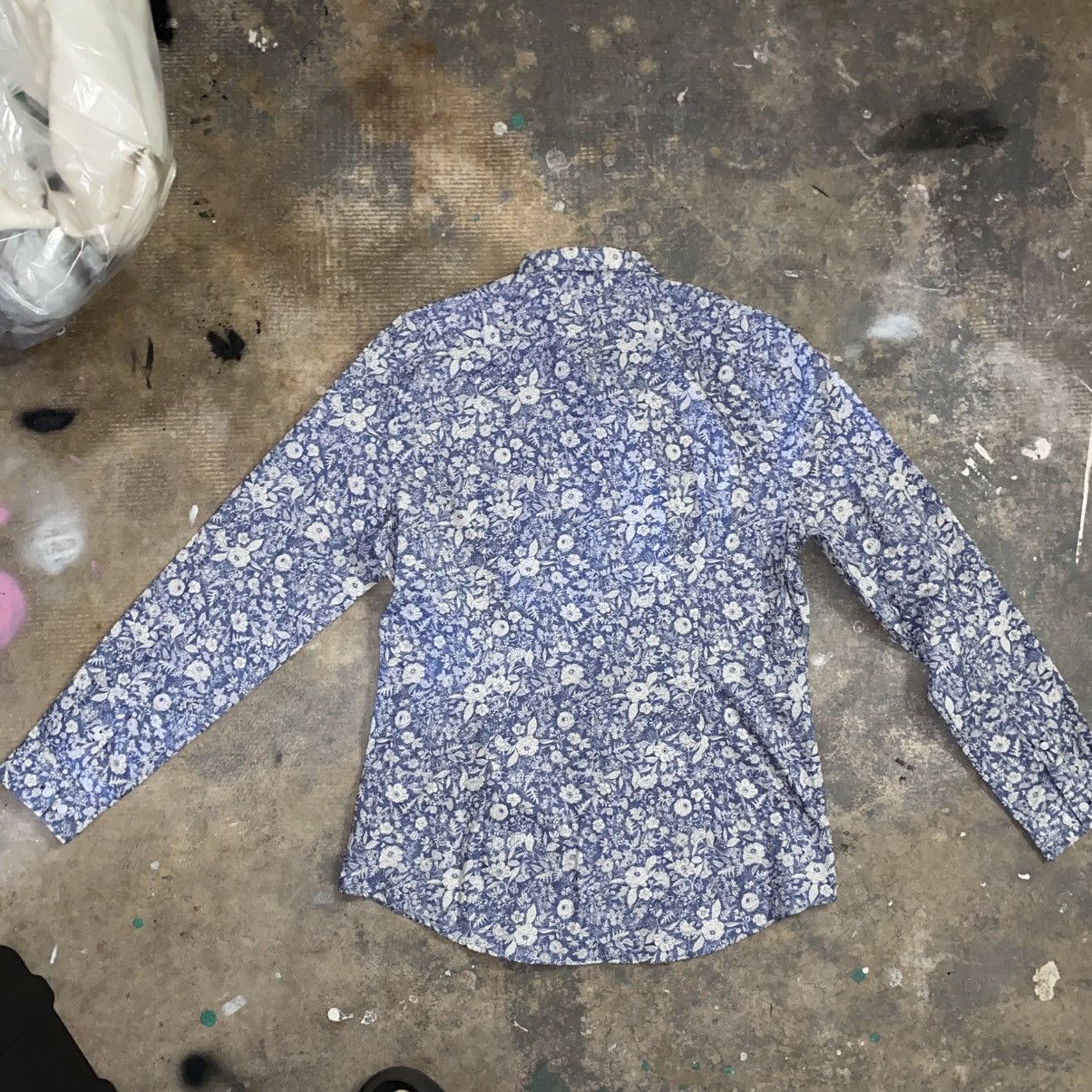 H&M H&M Slim Fit Button up Long sleeve Size L Size US L / EU 52-54 / 3 - 3 Thumbnail