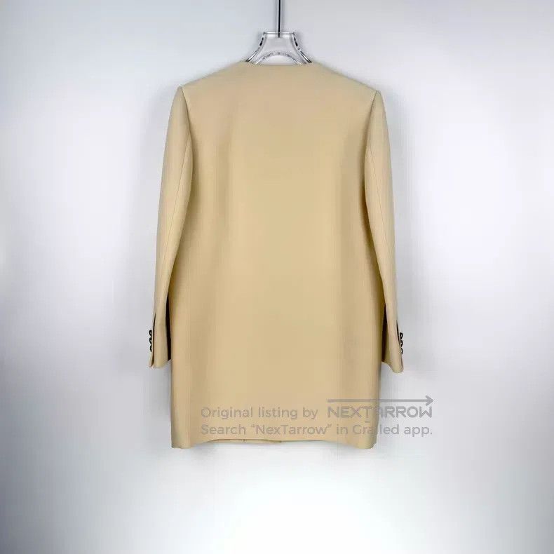 Prada Prada Beige gold buckle wool medium and long coat Size XS / US 0-2 / IT 36-38 - 4 Thumbnail