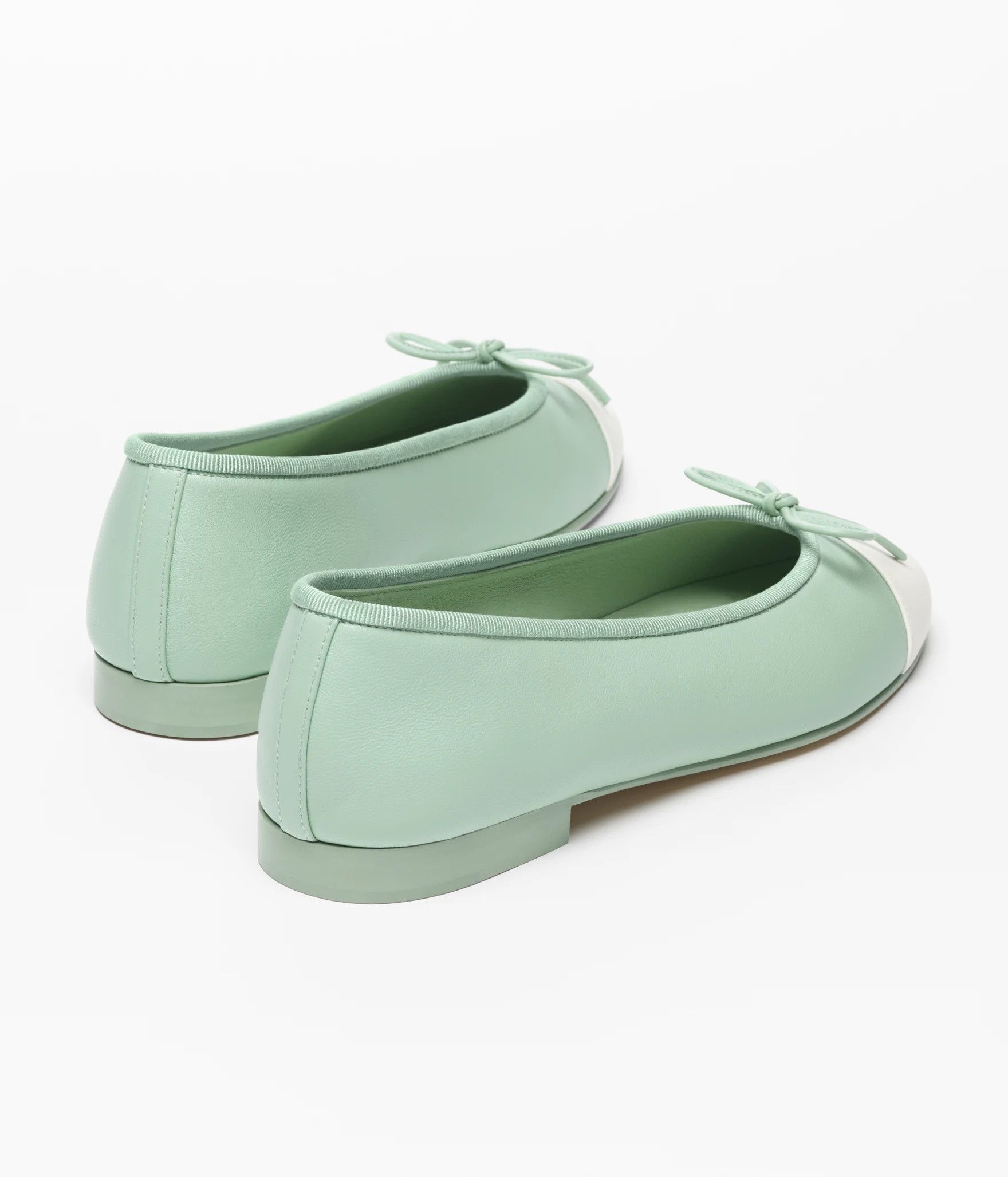 Chanel 26S Mint White Leather CC Logo Ballet Ballerina Flat 38 Size US 8 / IT 38 - 20 Thumbnail