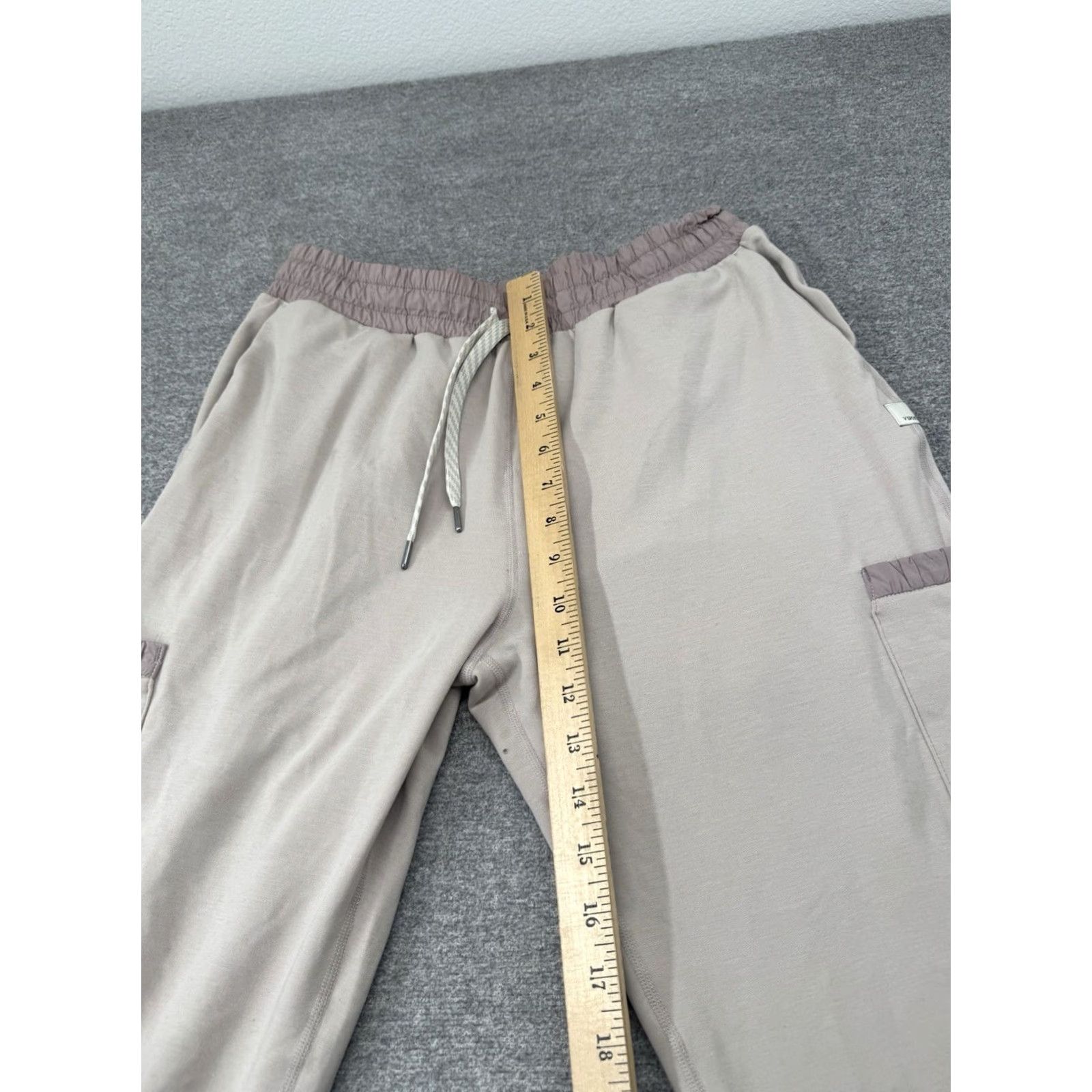 Vuori Vuori Vista Jogger Small 26” Inseam Beige Oyster Heather Womens Jogger Athletic Tapered Activewear Casual Modern Athleisure Size 28" / US 6 / IT 42 - 5 Thumbnail