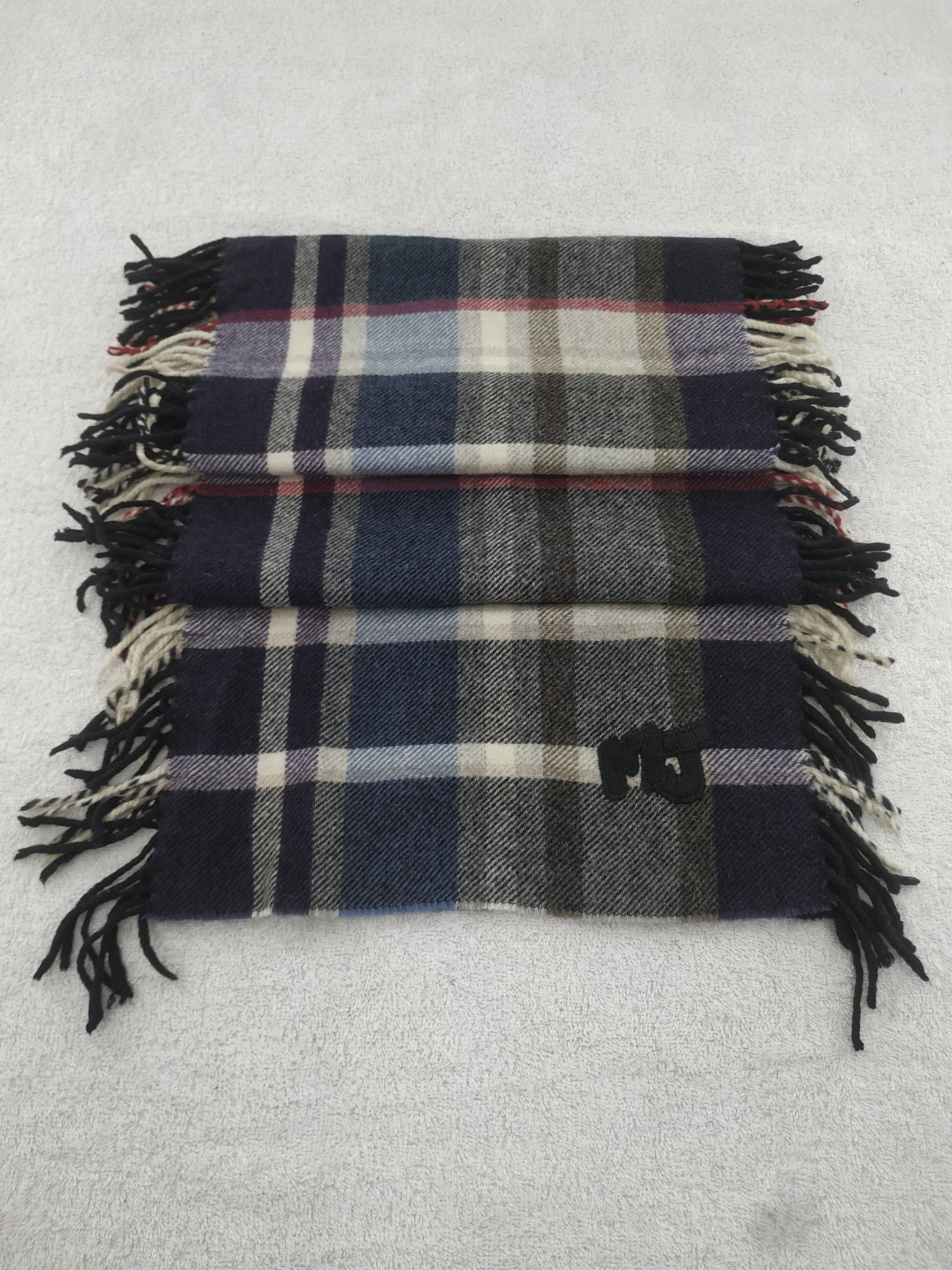 Marc by Marc Jacobs Vintage Marc Jacobs Scarf/Muffler/Neckwear MF275 Size ONE SIZE - 2 Thumbnail