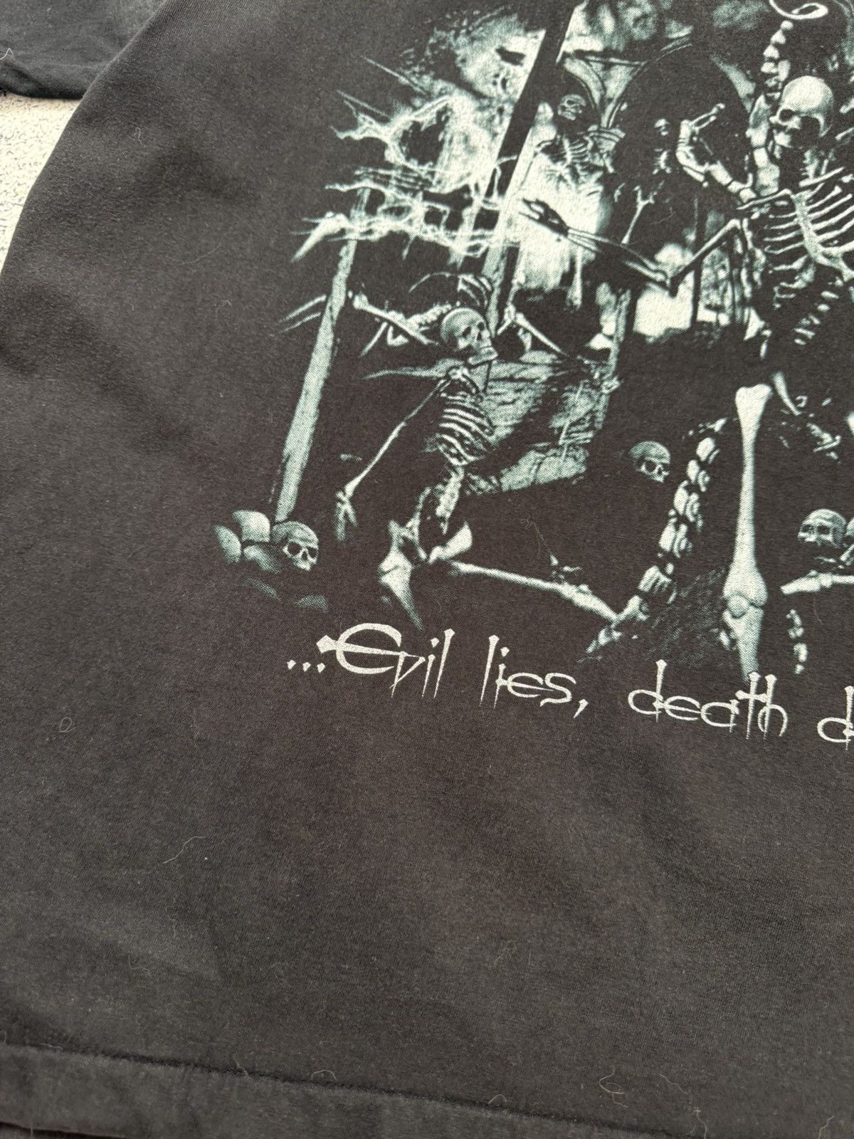 Vintage SUFFOCATION Evil Lies Death Denied Tshirt Souls To Deny 2005 Size US L / EU 52-54 / 3 - 19 Thumbnail