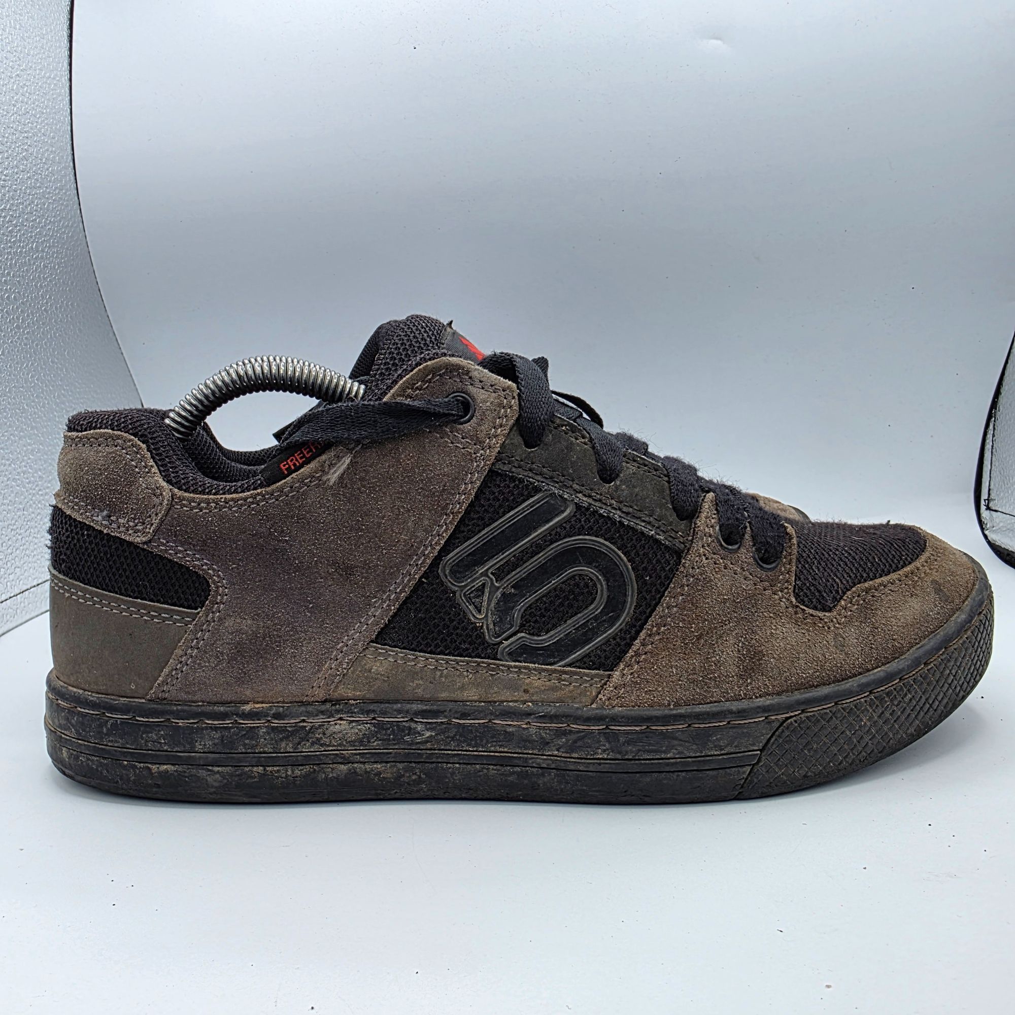 Adidas Five Ten Freerider Shoes Mens Size 10 Gray Black Mountain Bi Size US 10 / EU 43 - 12 Thumbnail