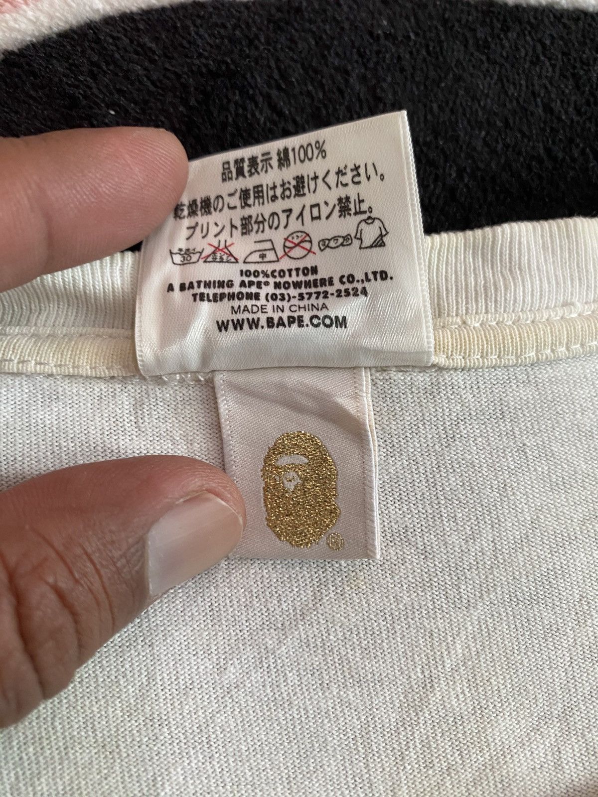 Bape A Bathing ape tshirt size M distressed big logo Size US L / EU 52-54 / 3 - 6 Thumbnail