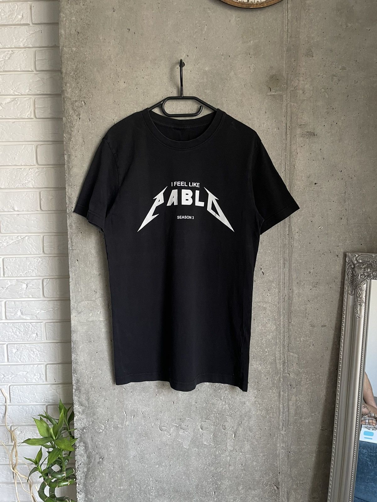 Kanye West I FEEL LIKE PABLO SEASON 3 KANYE WEST T SHIRT Y2k Hypebeast Size US M / EU 48-50 / 2 - 1 Thumbnail
