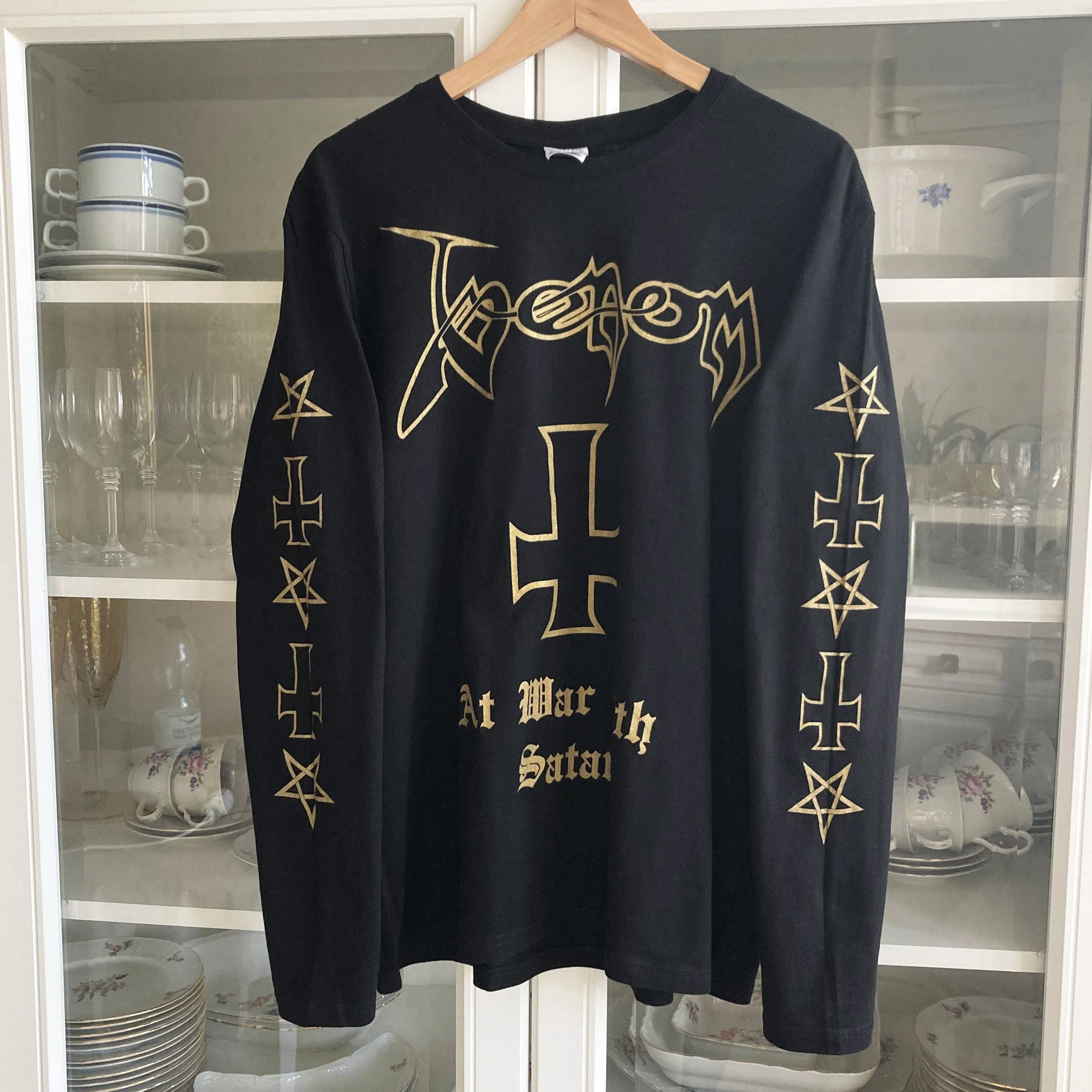Band Tees Long sleeve Venom - At War With Satan - black metal Size US L / EU 52-54 / 3 - 4 Thumbnail