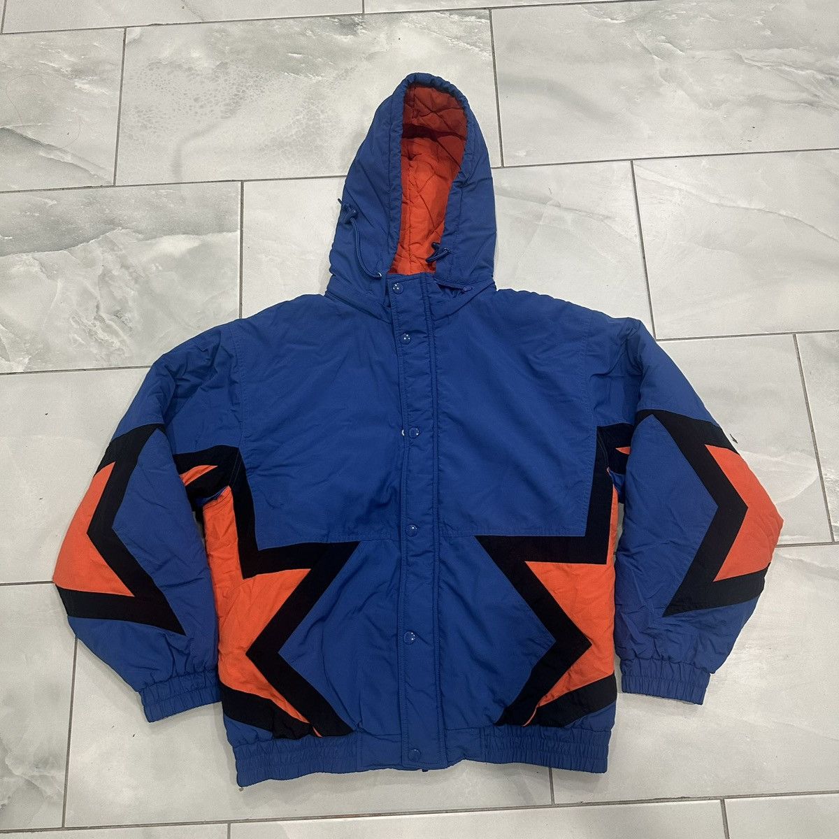 【supreme　19SS Stars Puffy Jacket】 Supreme SS19 Stars Puffy Jacket Black Back Large logo