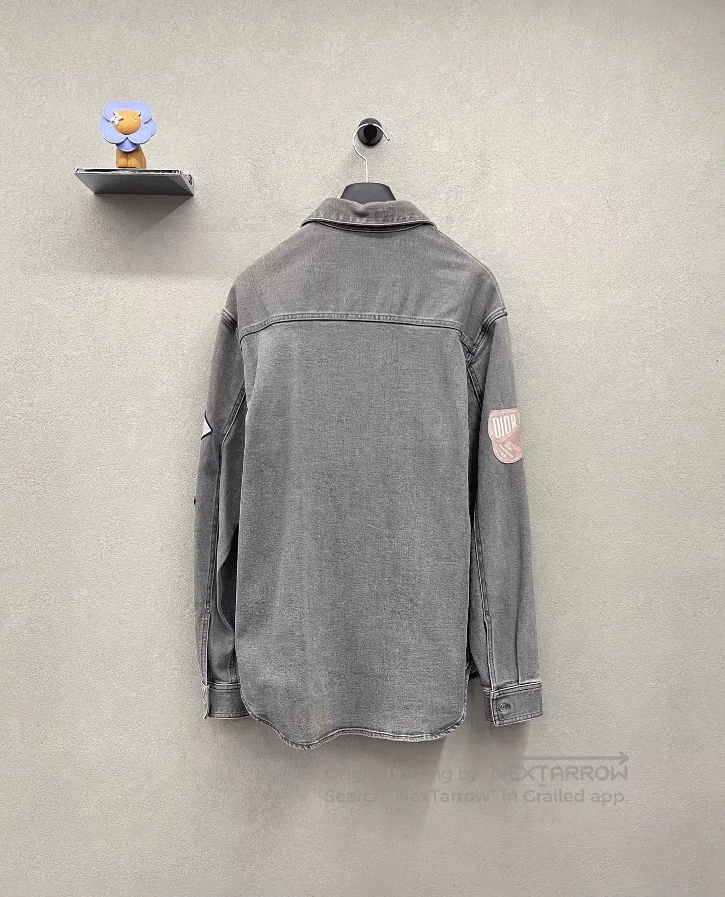 Dior Gray Button-Up Shirt with Embroidered Patches. Size US M / EU 48-50 / 2 - 2 Thumbnail