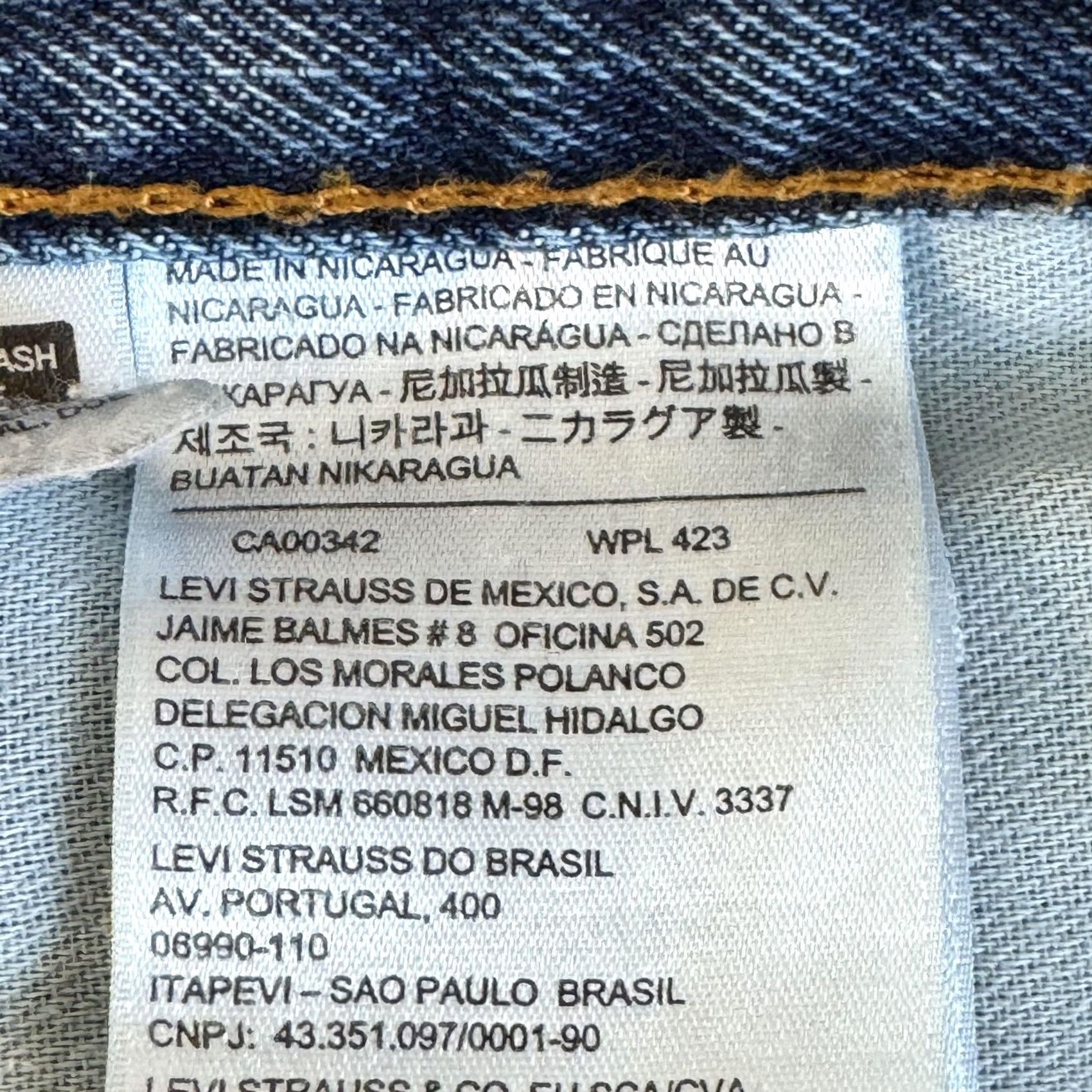 Levi's VINTAGE Levi's 505 Jeans Mens 34x29 Blue Denim Distressed Straight Leg Medium Wash Pants Size US 34 / EU 50 - 5 Thumbnail