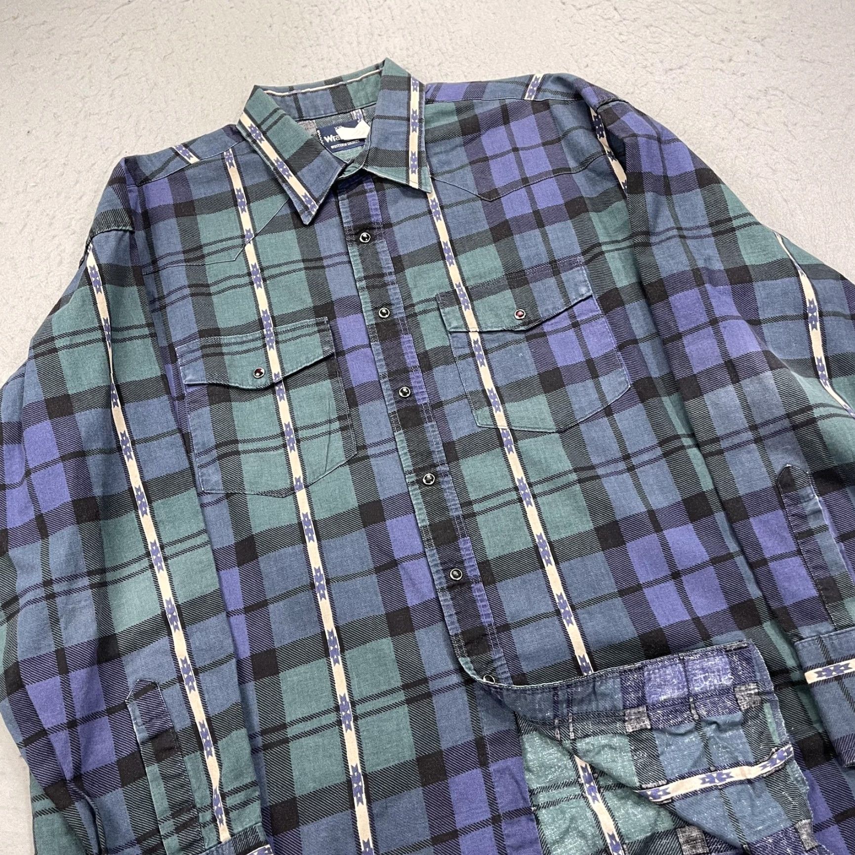 Wrangler VINTAGE Wrangler Shirt Mens 2XL Blue Green Plaid Western Pearl Snap Aztec USA Size US XXL / EU 58 / 5 - 3 Thumbnail