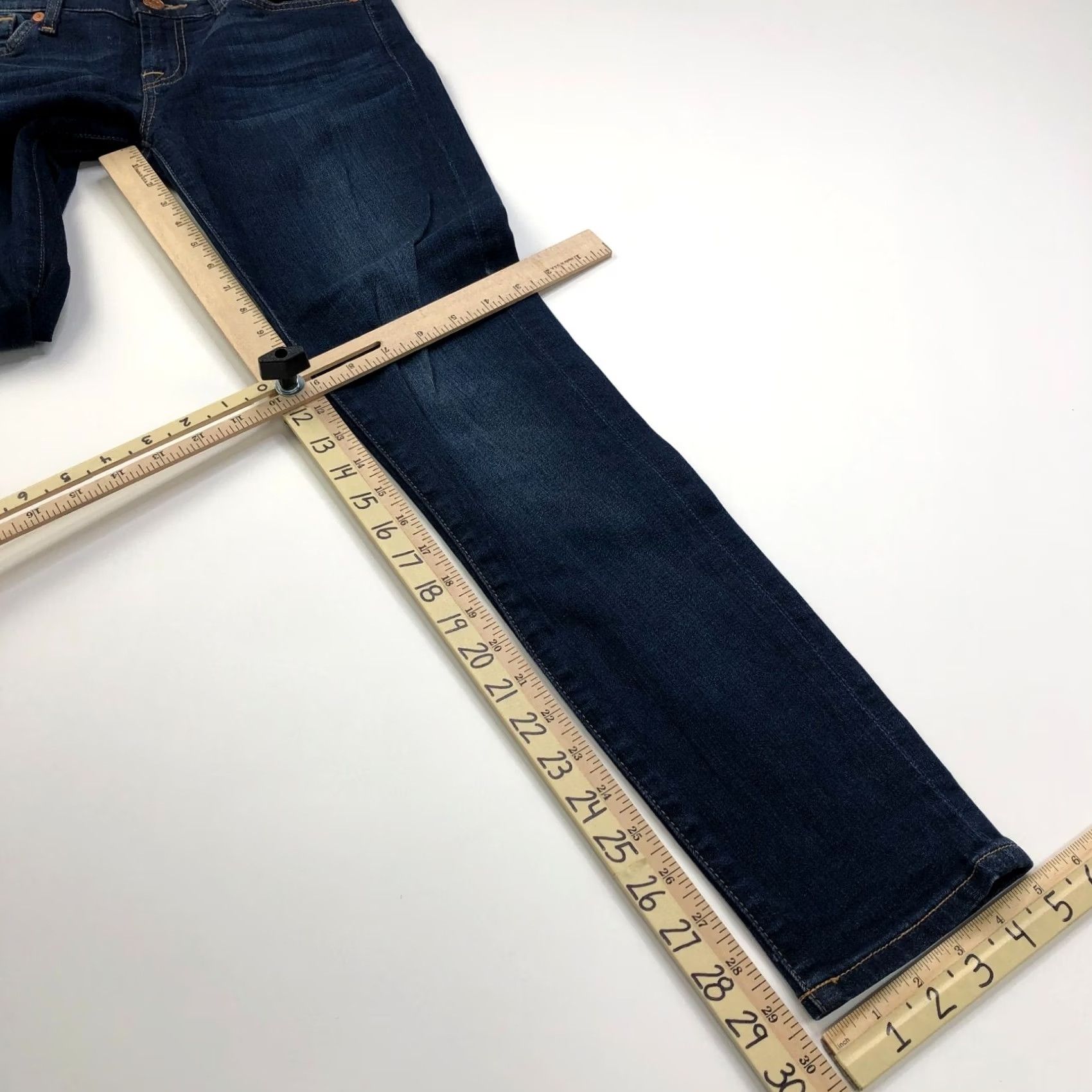 7 For All Mankind 7 For All Mankind The Slim Cigarette Jeans Low Rise Denim 7 For All Mankind Blue 25 27W 29L Womens Jeans Slimming 5-Pocket Size 42" / US 20 - 3 Thumbnail