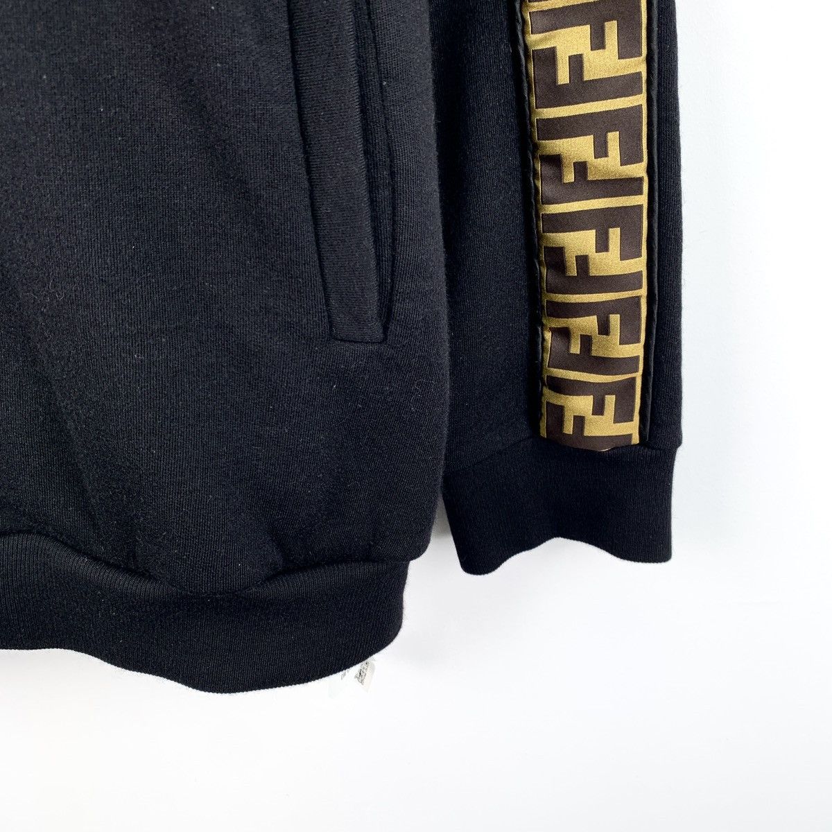 Fendi Fendi Black Side Logo Letter Hooded Sweatshirt K26WX Size L / US 10 / IT 46 - 5 Thumbnail