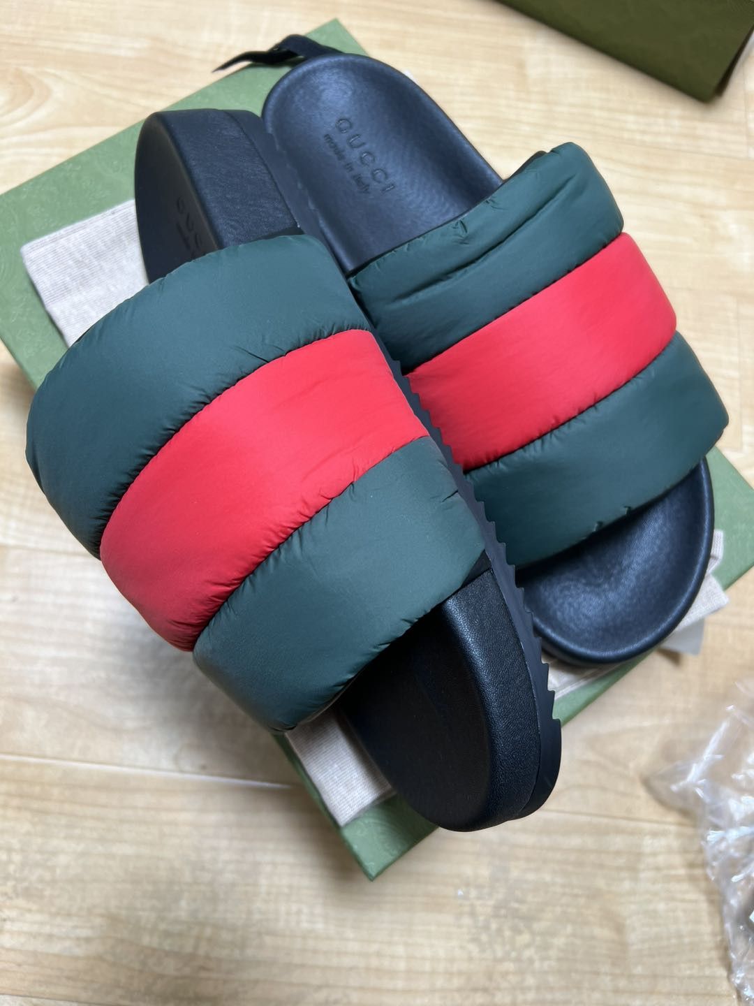 Gucci MEN Gucci Padded Web Slide 'Green Red' Size US 12.5 / EU 45-46 - 3 Thumbnail