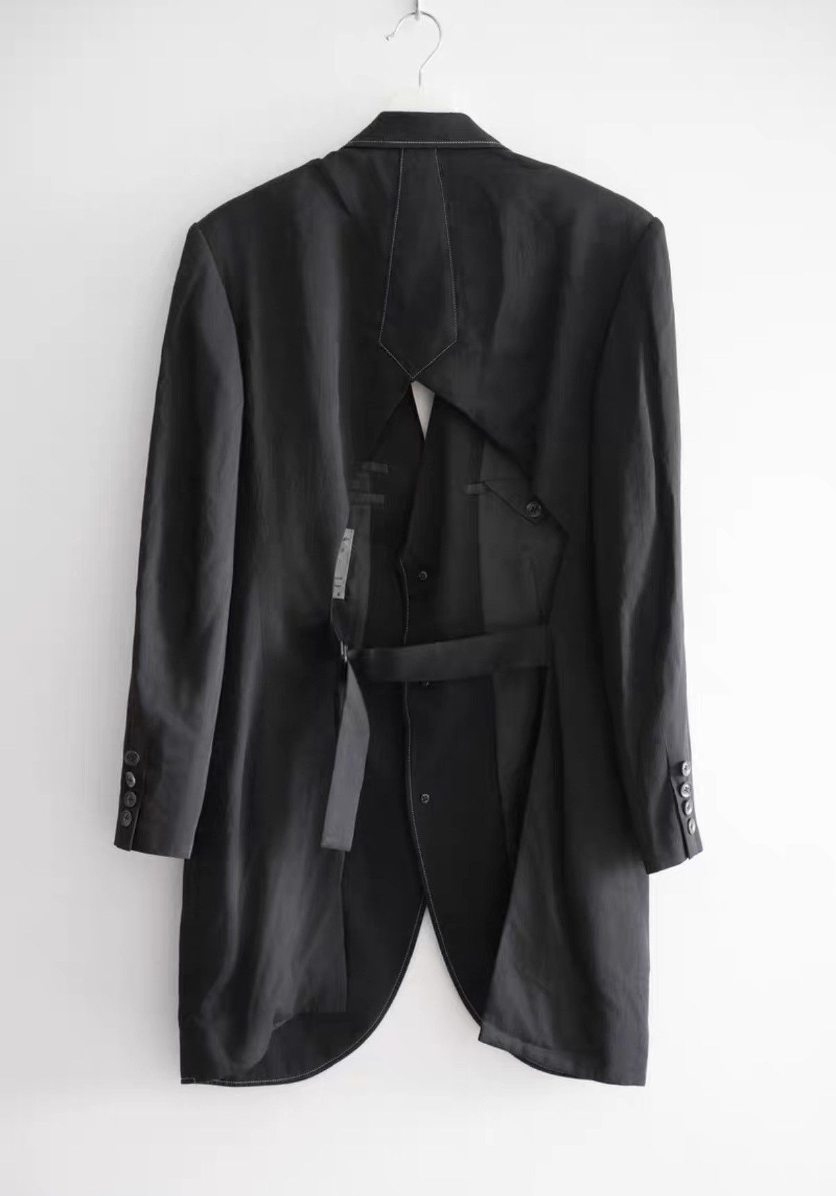Yohji Yamamoto Yohji Yamamoto Open Back Long Blazer with Topstitching K4 Size US M / EU 48-50 / 2 - 2 Thumbnail
