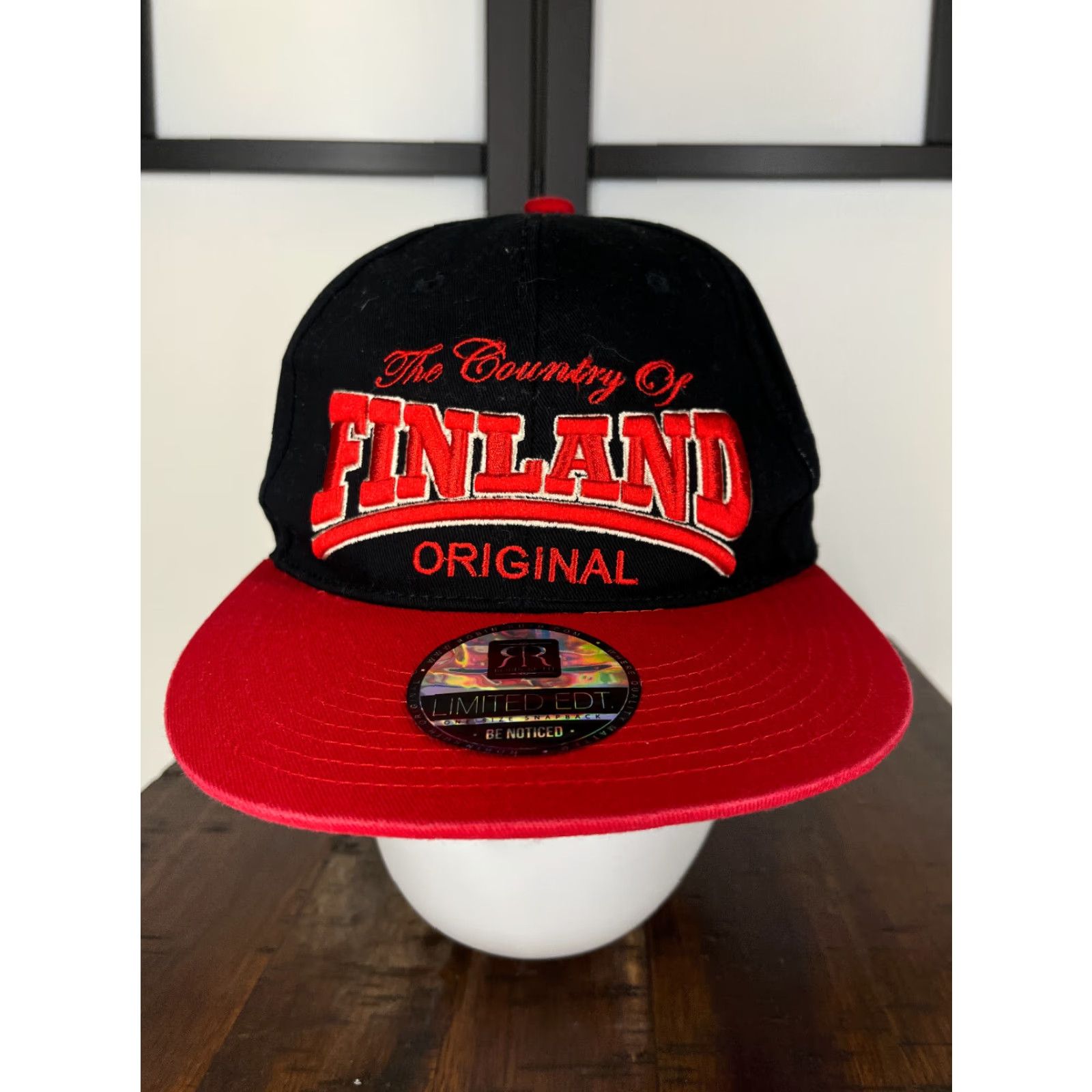 Vintage The Country Of Finland Cap Adult Red Black Cotton Limited Edition Size ONE SIZE - 2 Thumbnail