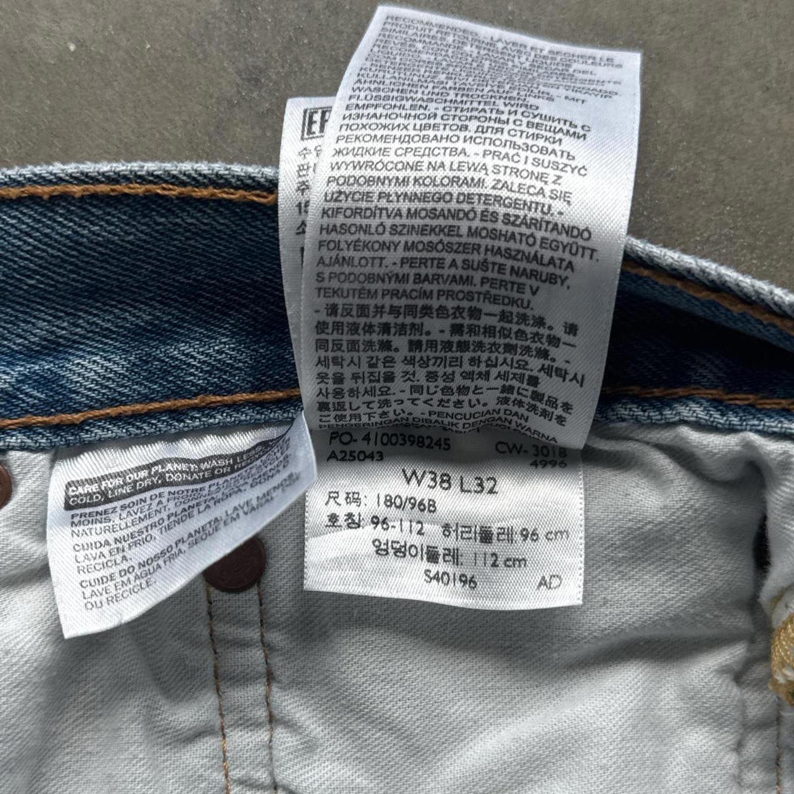 Levi's Levi's 501 Straight Leg Light Wash Vintage Jeans Size US 38 / EU 54 - 8 Thumbnail