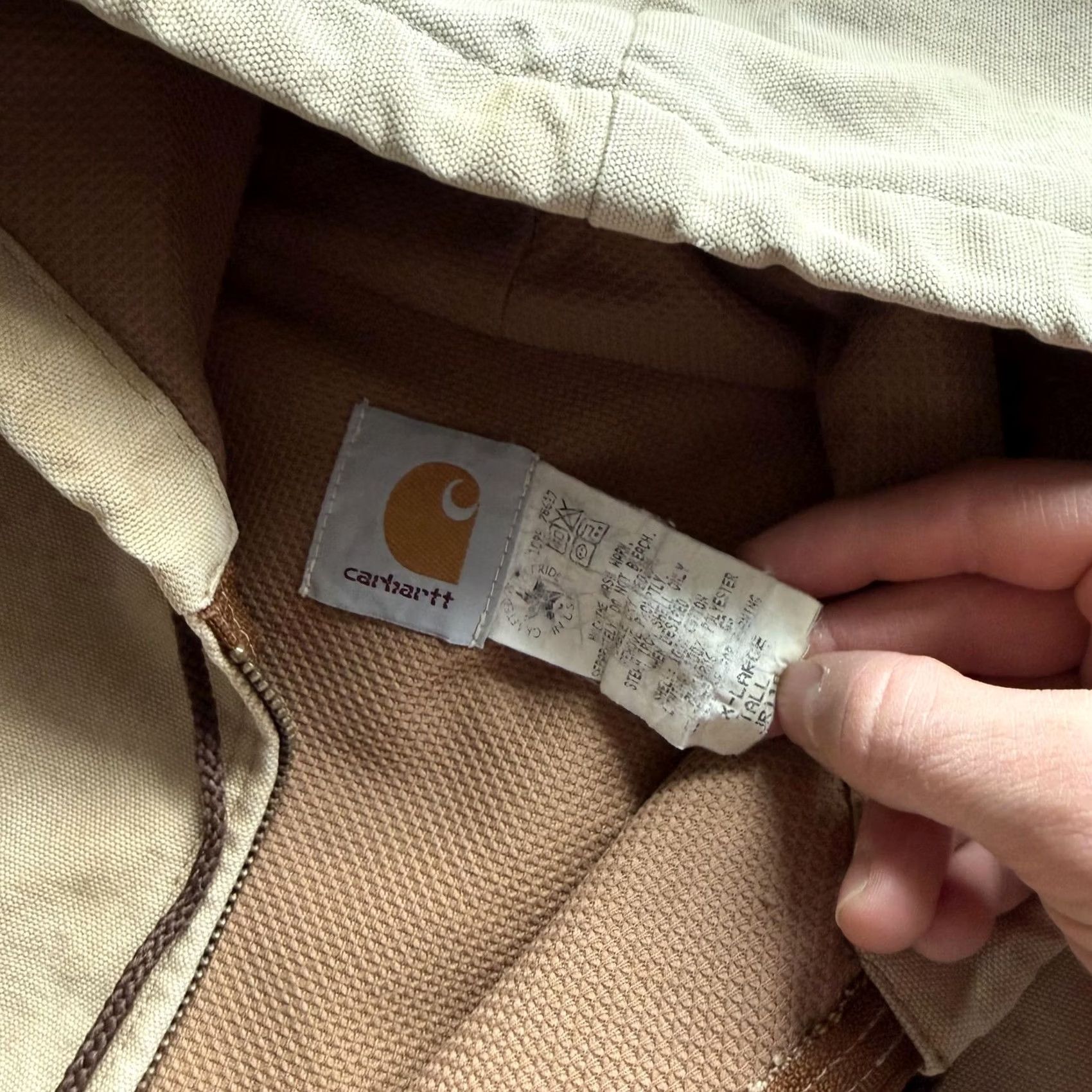 Carhartt VINTAGE Carhartt Jacket Mens Large Beige Duck Canvas Hooded Bomber Zip Front Workwear Insulated Lined Pockets Size US L / EU 52-54 / 3 - 4 Thumbnail