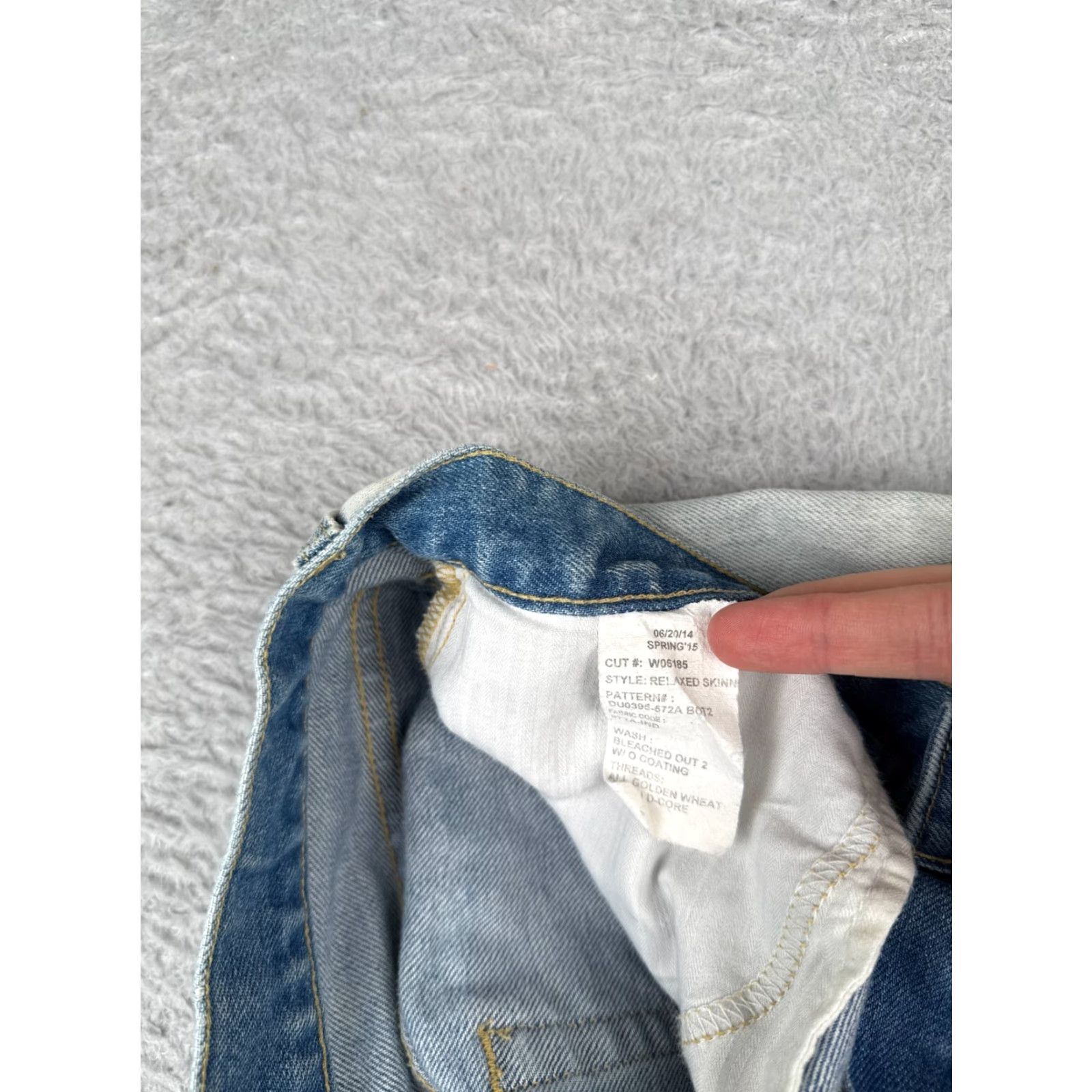 7 For All Mankind 7 For All Mankind Jeans Womens 28 Blue Denim Relaxed Skinny Bleached 28x29 28 Inseam 5-Pocket Logo Embroidered Distressed Comfort Stretch Size 28" / US 6 / IT 42 - 7 Thumbnail