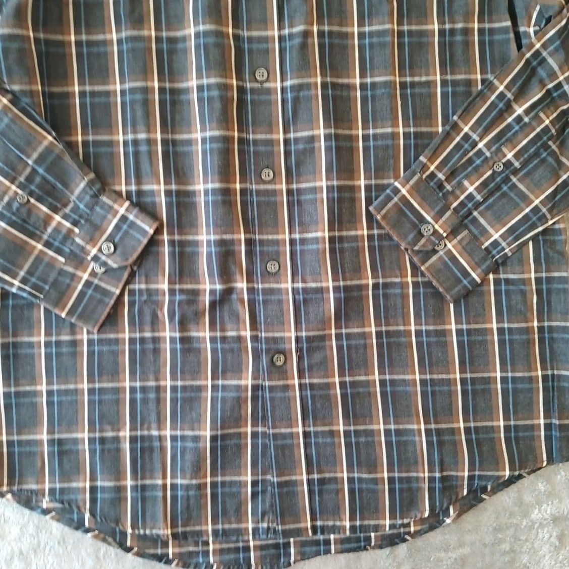 Van Heusen Van Heusen Shirt Mens Large Gray Plaid Long Sleeve Button Up Classic Fit Size US L / EU 52-54 / 3 - 4 Thumbnail