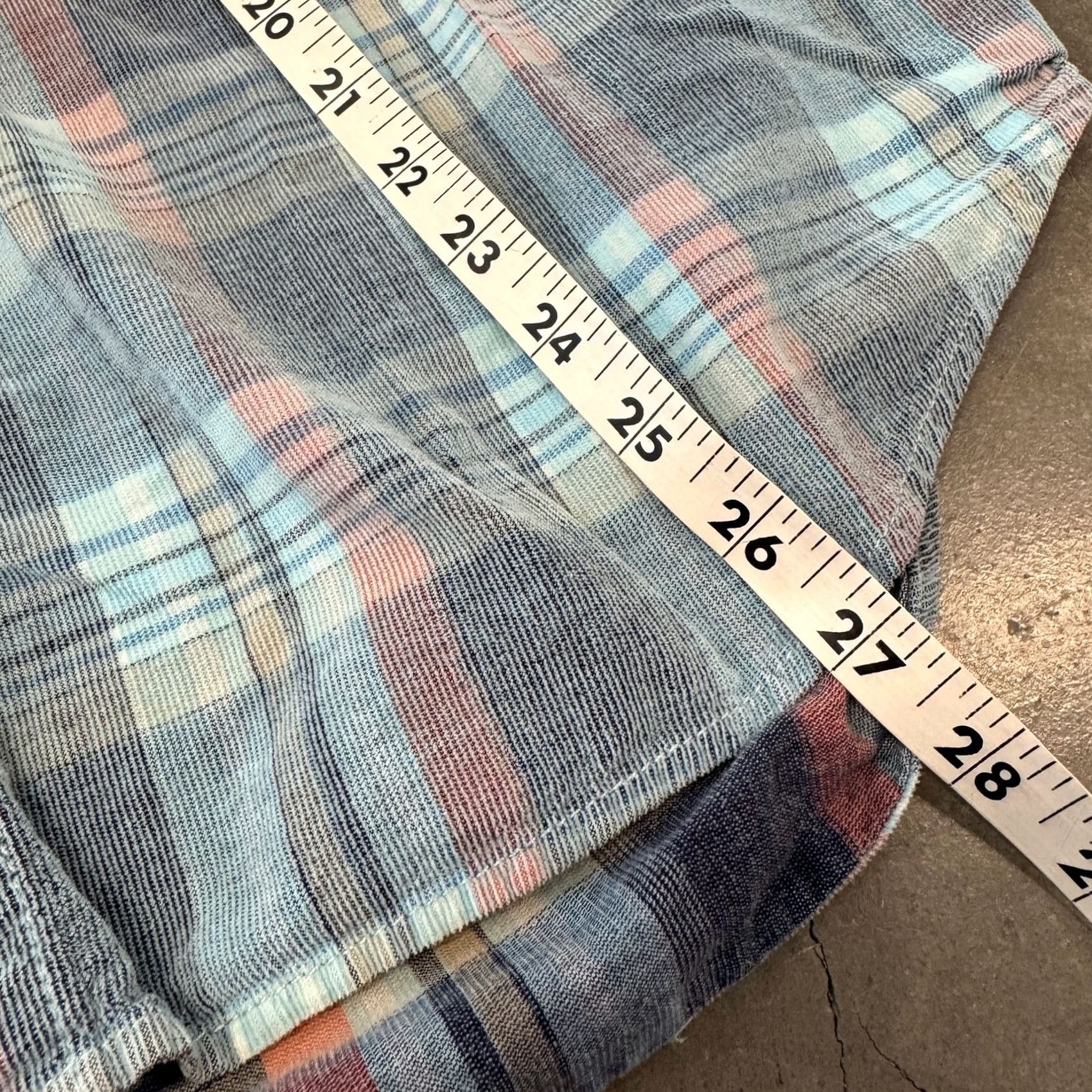 Vintage VINTAGE Tommy Bahama Soft Muted Plaid Blue Red Longsleeve Flannel L Shirt Women M Blue Red Plaid 90s Size M / US 6-8 / IT 42-44 - 5 Thumbnail