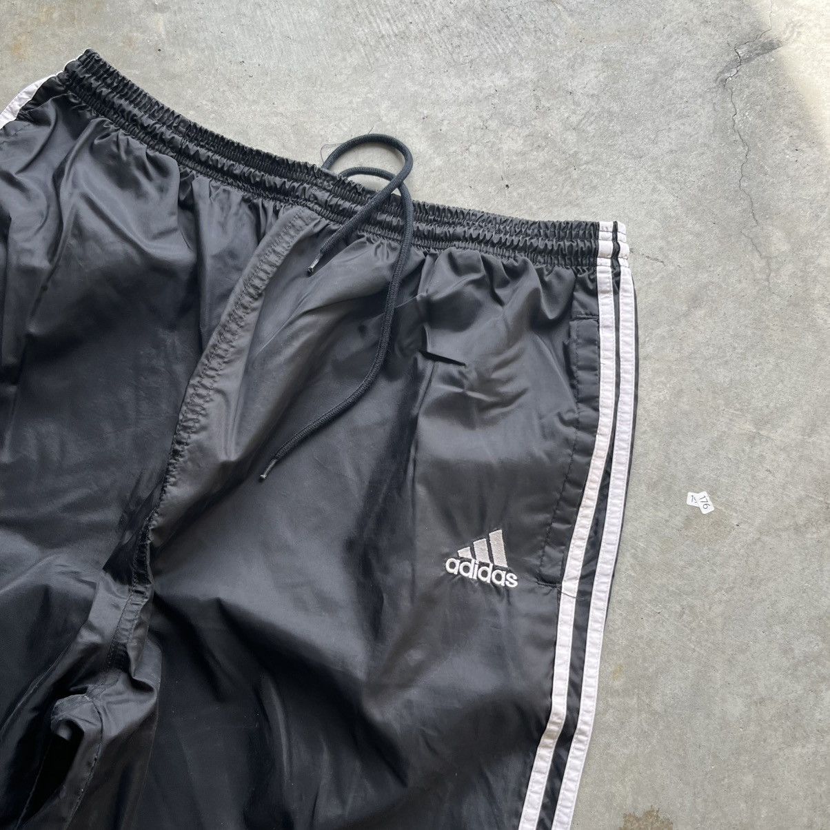 Adidas × Vintage Vintage Adidas Track Pants Size US 34 / EU 50 - 2 Thumbnail
