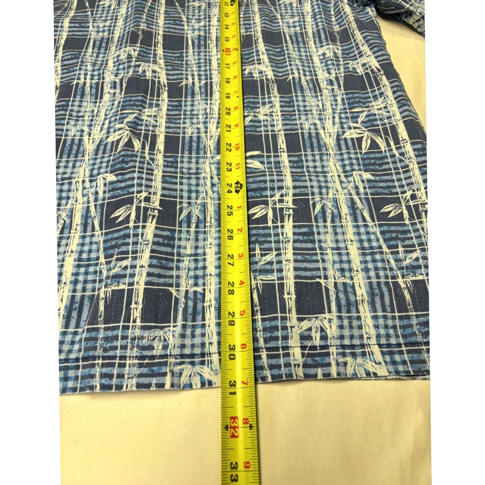 Tommy Bahama Tommy Bahama Mens Large Blue Bamboo Plaid Silk Blend Short Sleeve Button Up Shirt Size US 33 - 7 Thumbnail