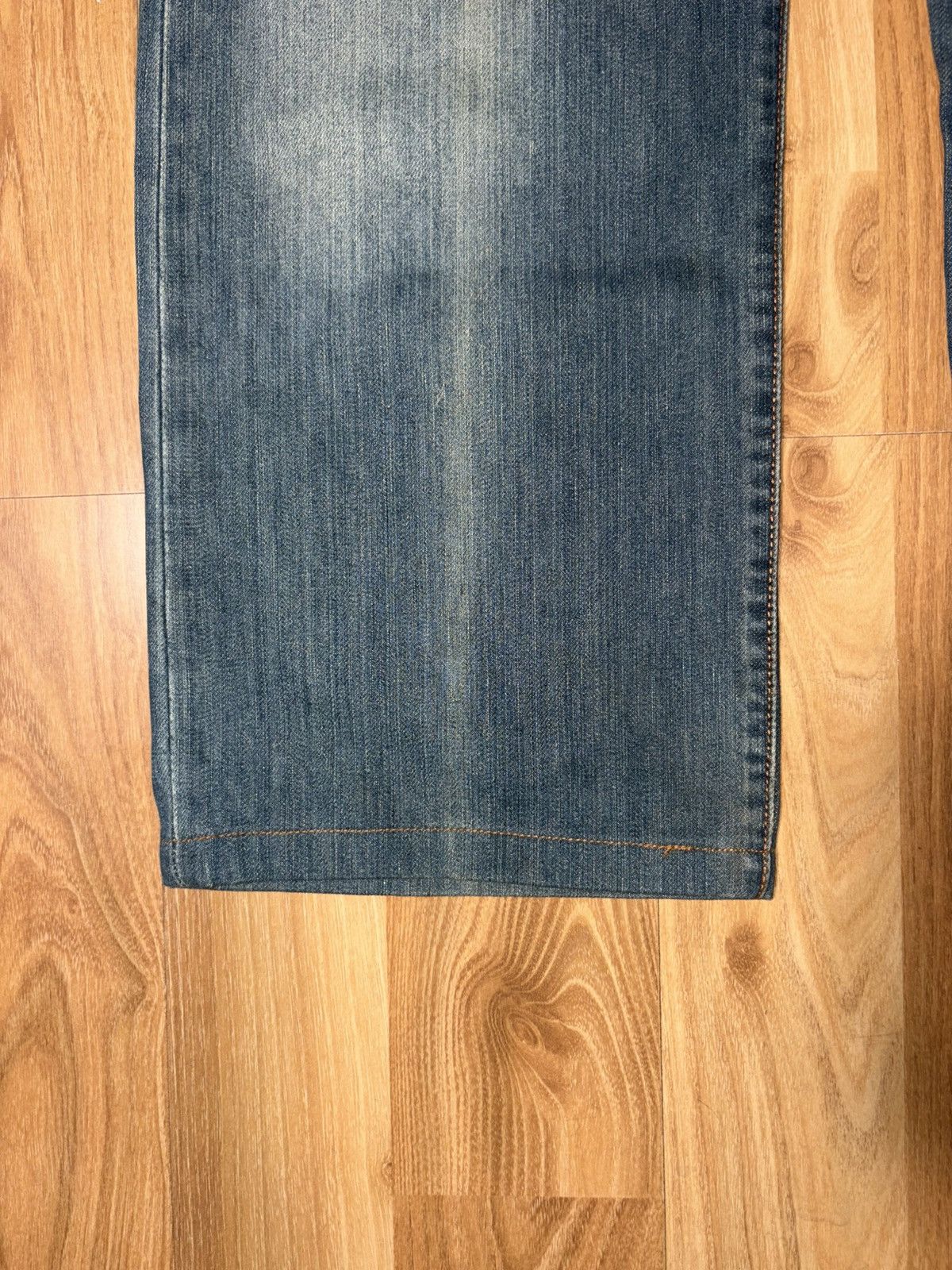 Vintage 2005 Levi’s 501 Original Fit - Medium Wash - 36x30