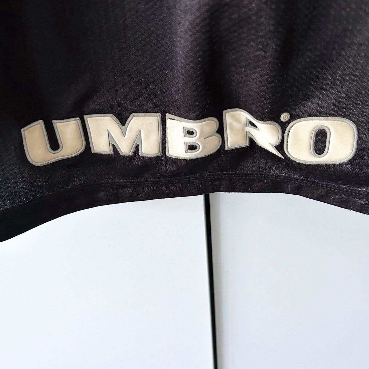 Umbro Manchester United jersey 1998 1999 umbro vintsge rare Size US XL / EU 56 / 4 - 13 Thumbnail