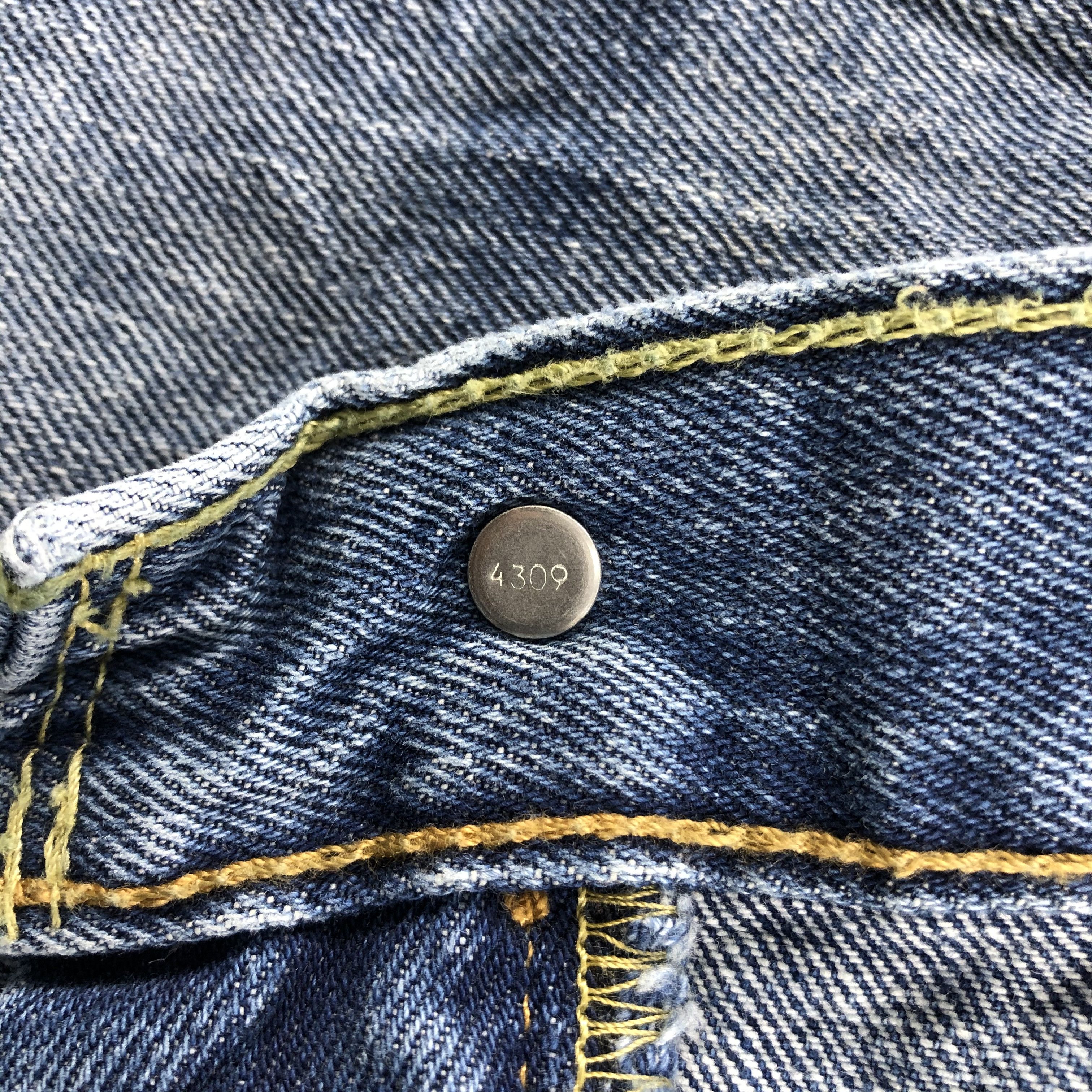 Levi's Vintage Blue Wash Levis 514 Jeans-J1980 Size US 35 - 14 Thumbnail