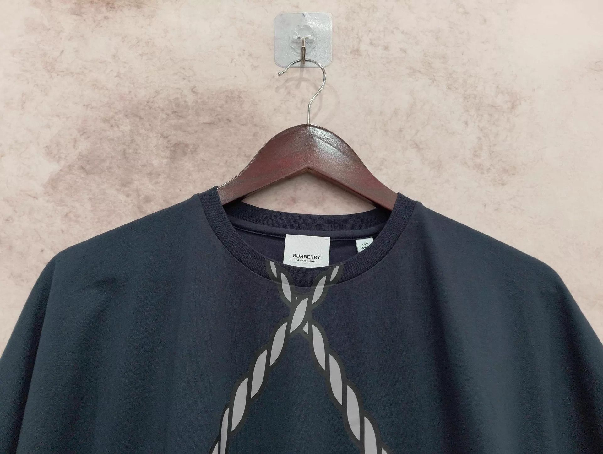 Burberry Burberry Logo Unicorn Print T-shirt 14Y Size XS / US 0-2 / IT 36-38 - 5 Thumbnail
